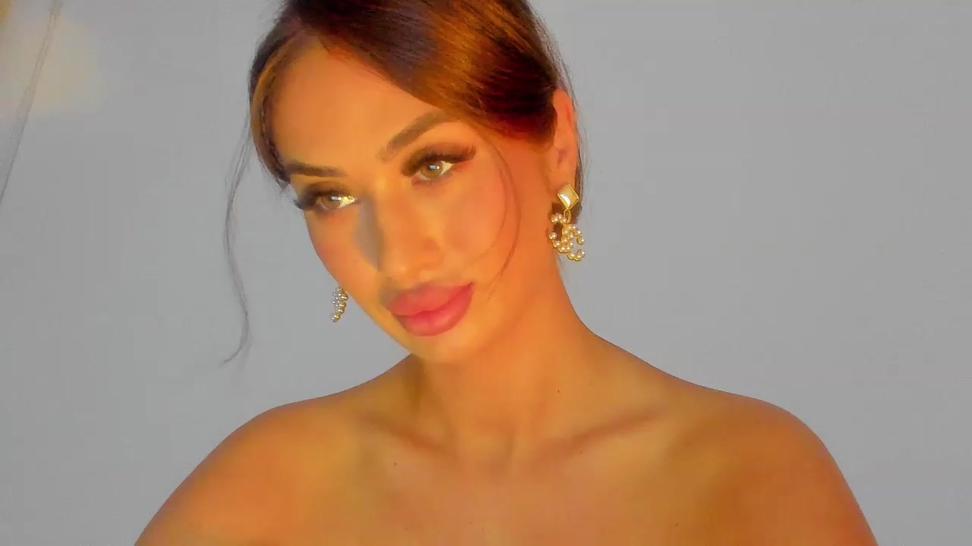 Gallery image thumbnail from AishaXsquirt's myfreecams stream on, 01/25/2023, 15:19 image 10 of 20