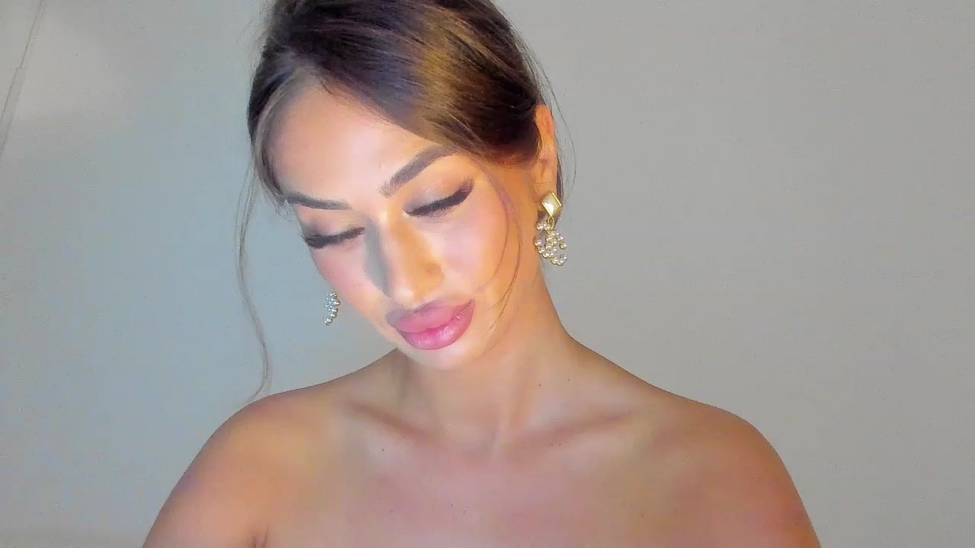 Gallery image thumbnail from AishaXsquirt's myfreecams stream on, 01/25/2023, 15:19 image 8 of 20