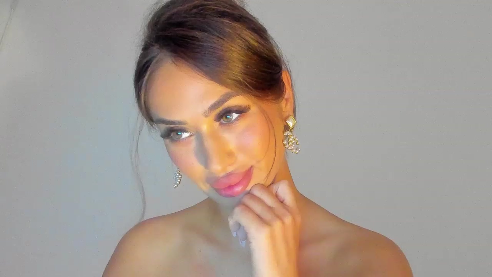 Gallery image thumbnail from AishaXsquirt's myfreecams stream on, 01/25/2023, 15:19 image 15 of 20