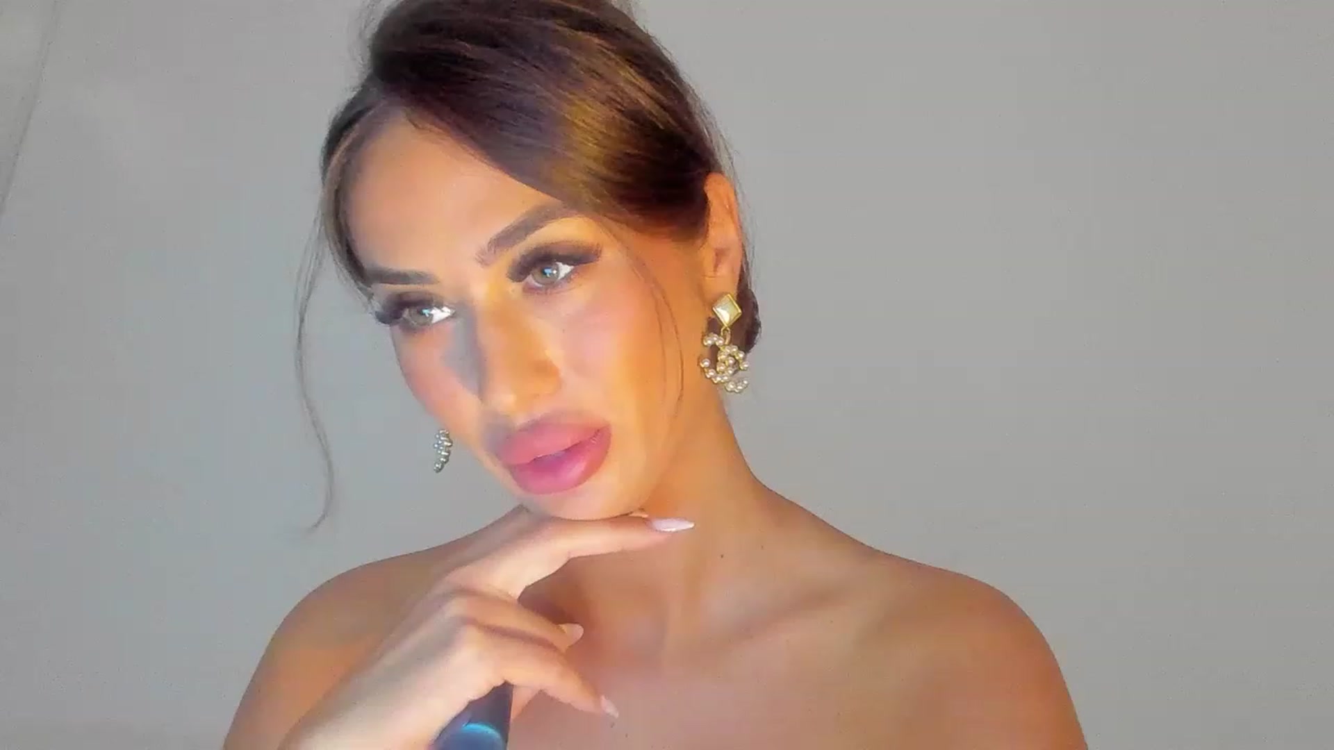 Gallery image thumbnail from AishaXsquirt's myfreecams stream on, 01/25/2023, 15:19 image 4 of 20