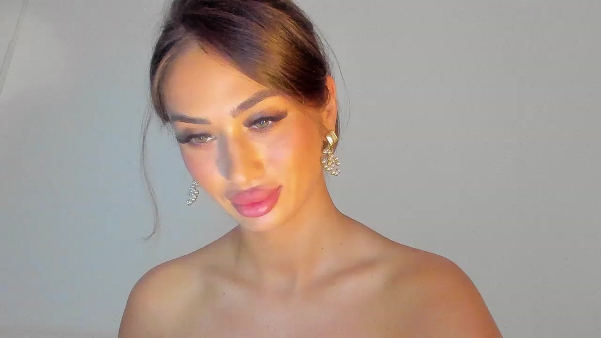 Gallery image thumbnail from AishaXsquirt's myfreecams stream on, 01/25/2023, 15:19 image 2 of 20