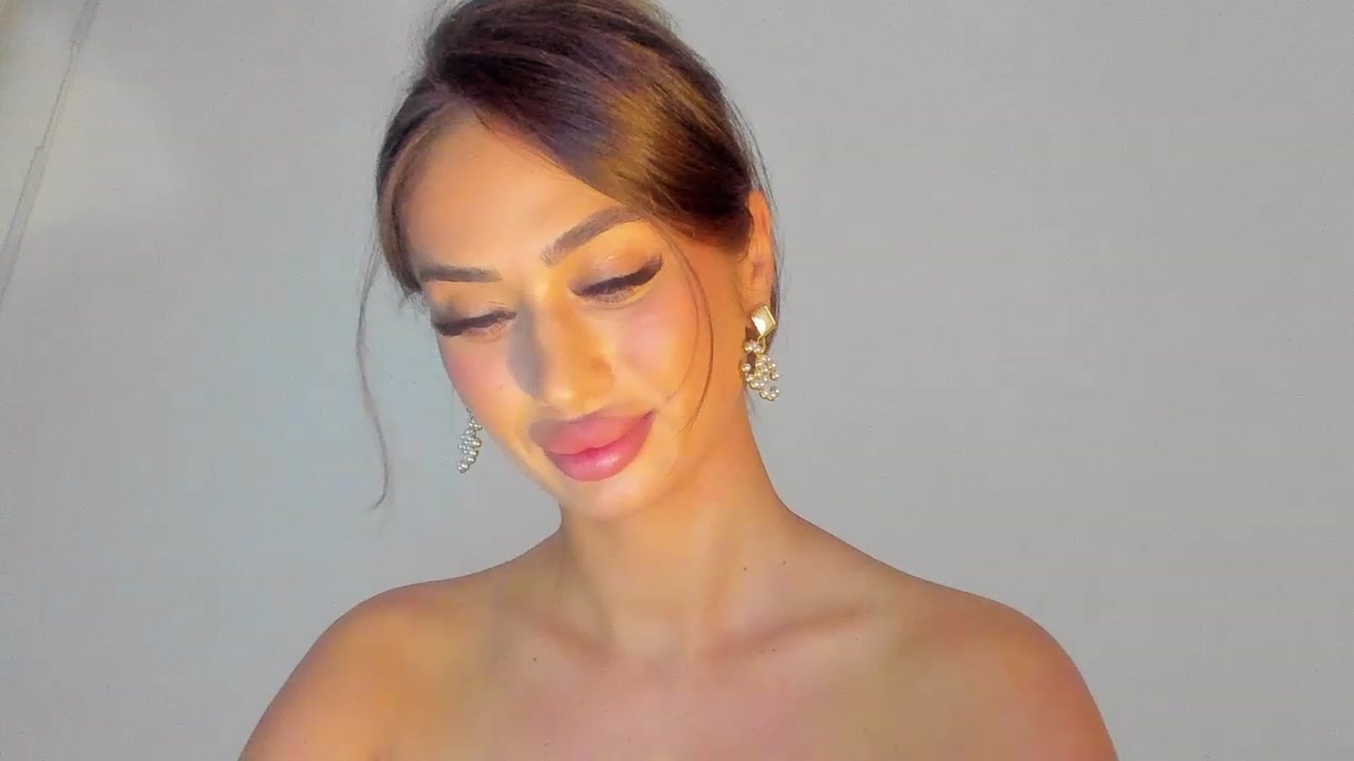 Gallery image thumbnail from AishaXsquirt's myfreecams stream on, 01/25/2023, 15:19 image 11 of 20