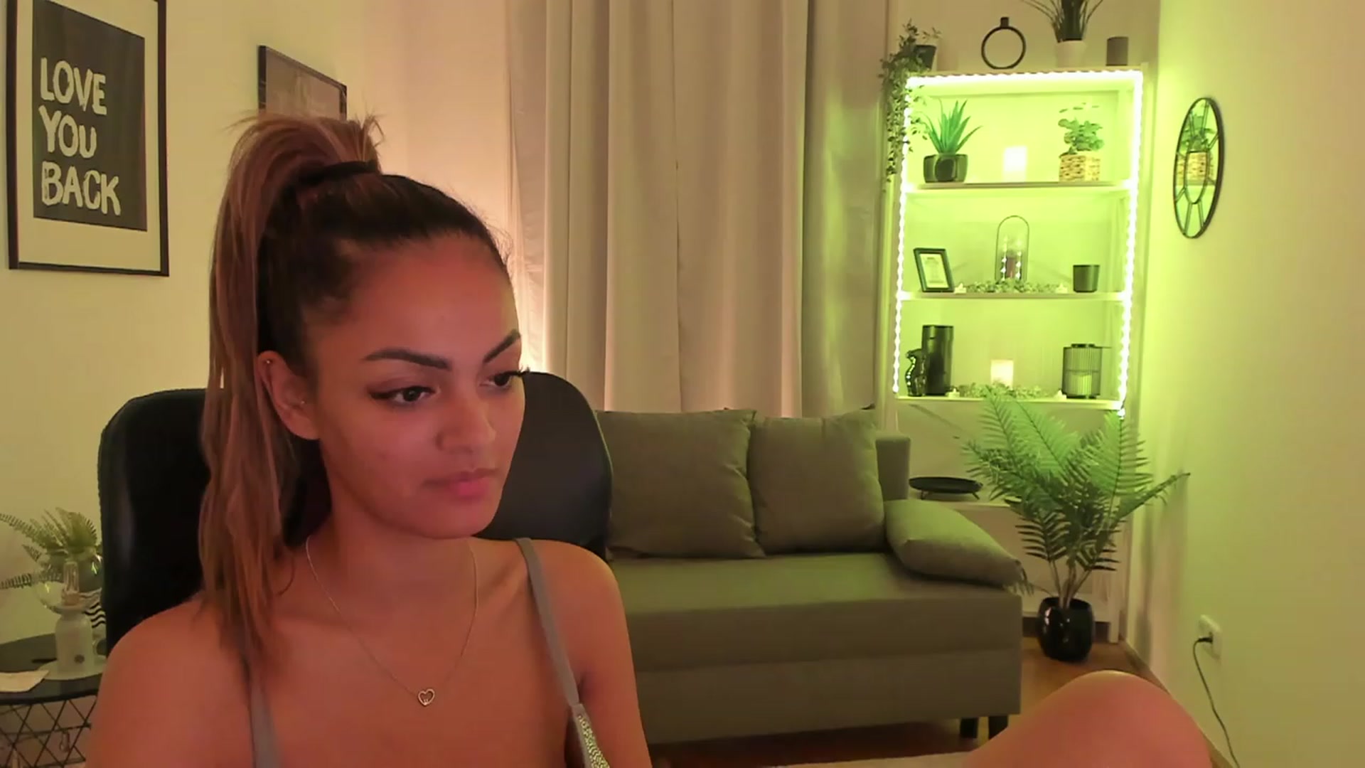 Gallery image thumbnail from Aisha_dream's myfreecams stream on, 10/09/2023, 21:07 image 1 of 20