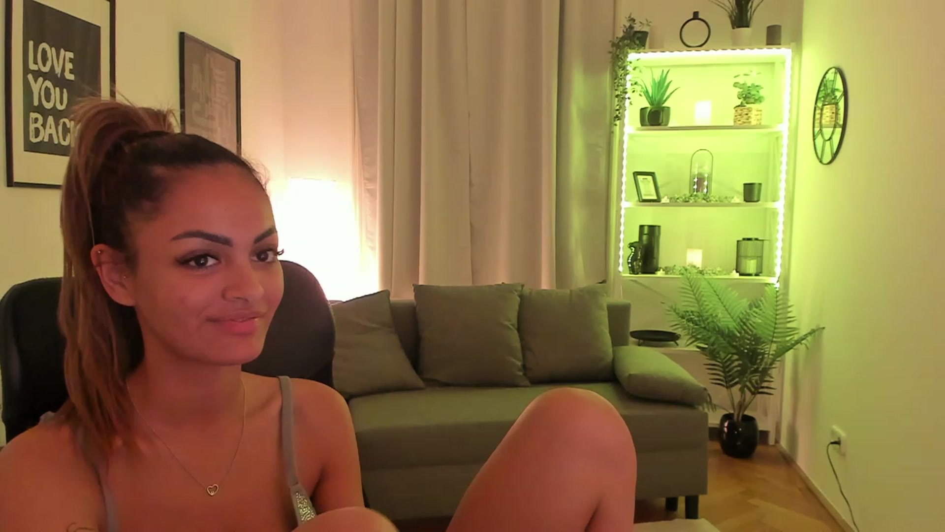 Gallery image thumbnail from Aisha_dream's myfreecams stream on, 10/09/2023, 21:07 image 2 of 20