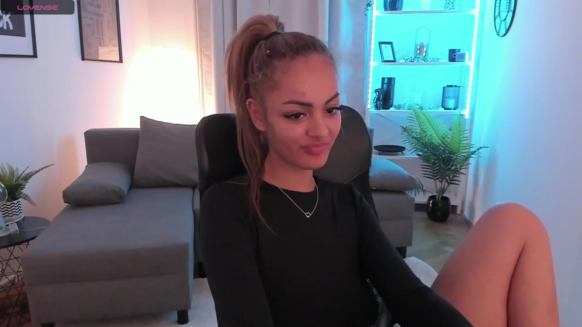 Gallery image thumbnail from Aisha_dream's myfreecams stream on, 10/20/2023, 13:48 image 19 of 20