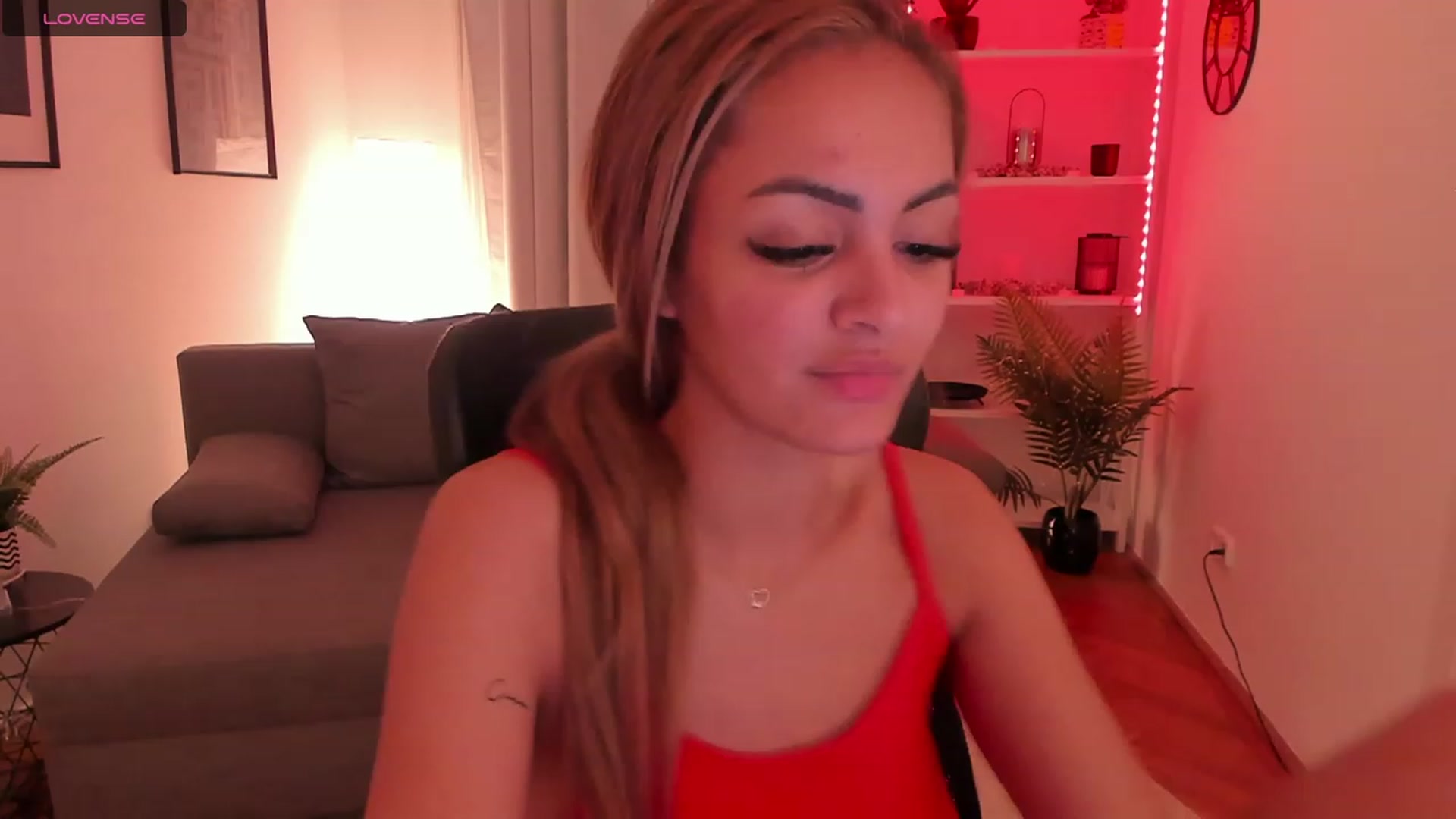 Gallery image thumbnail from Aisha_dream's myfreecams stream on, 10/22/2023, 17:03 image 3 of 20
