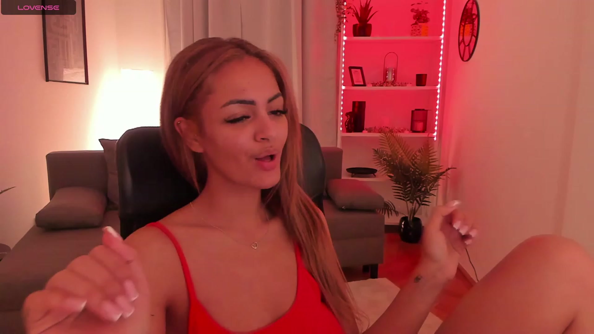 Gallery image thumbnail from Aisha_dream's myfreecams stream on, 10/22/2023, 17:03 image 12 of 20