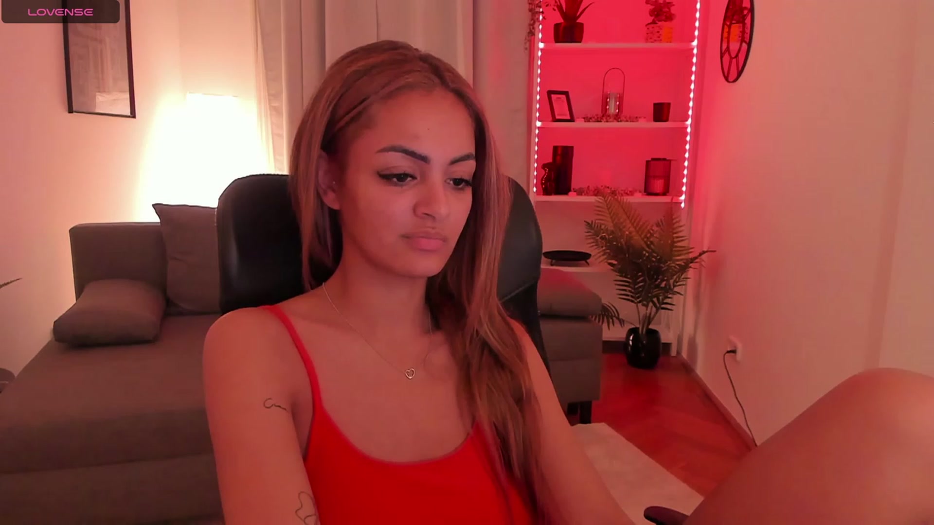 Gallery image thumbnail from Aisha_dream's myfreecams stream on, 10/22/2023, 17:03 image 16 of 20