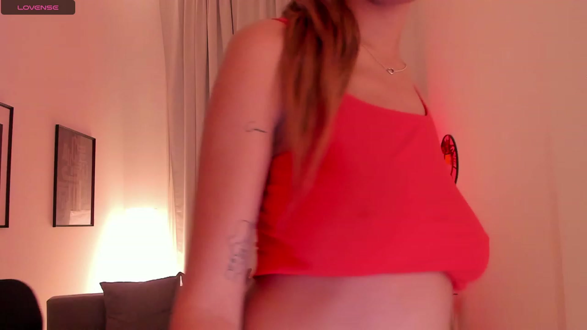 Gallery image thumbnail from Aisha_dream's myfreecams stream on, 10/22/2023, 17:03 image 6 of 20