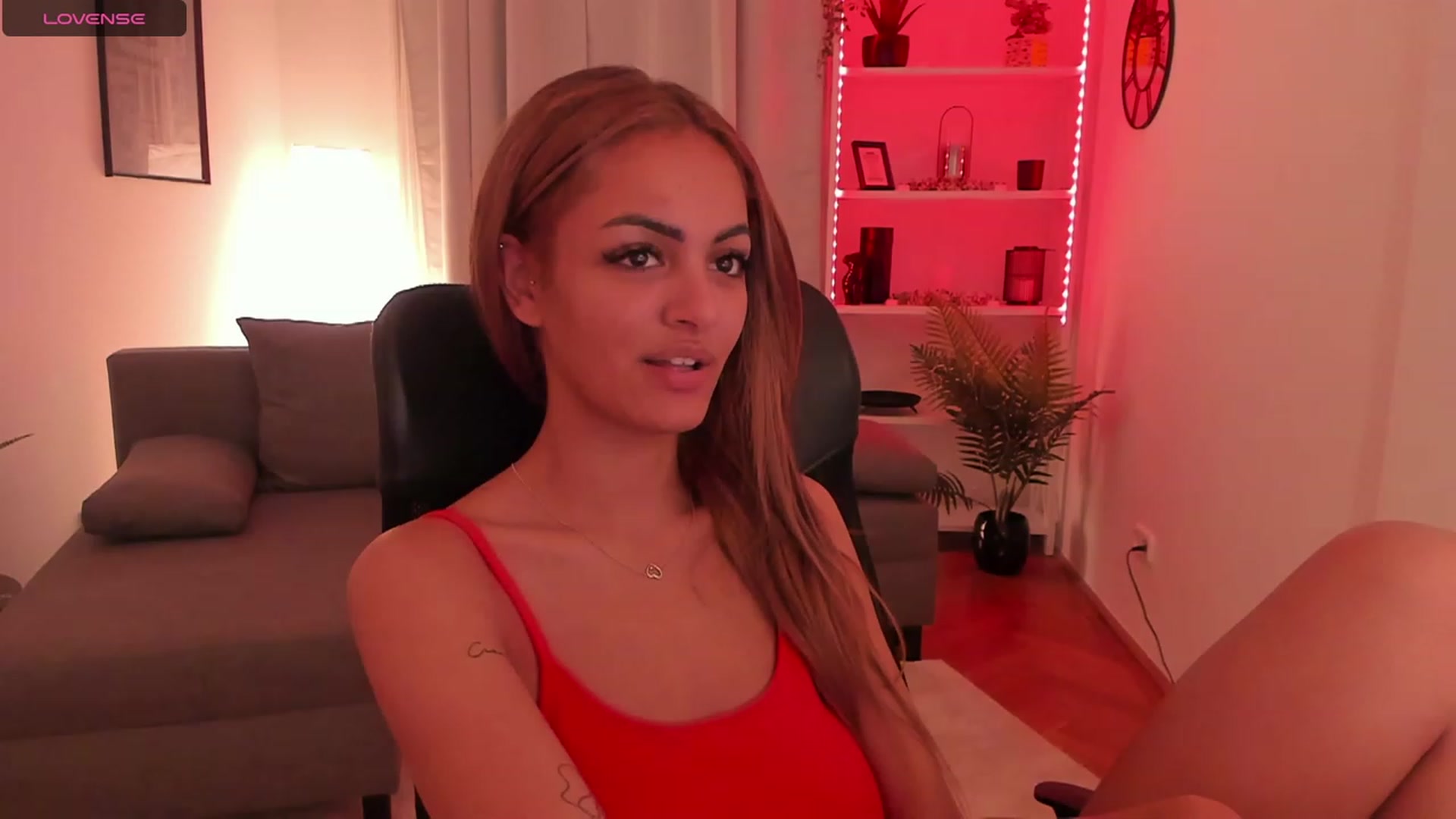 Gallery image thumbnail from Aisha_dream's myfreecams stream on, 10/22/2023, 17:03 image 15 of 20