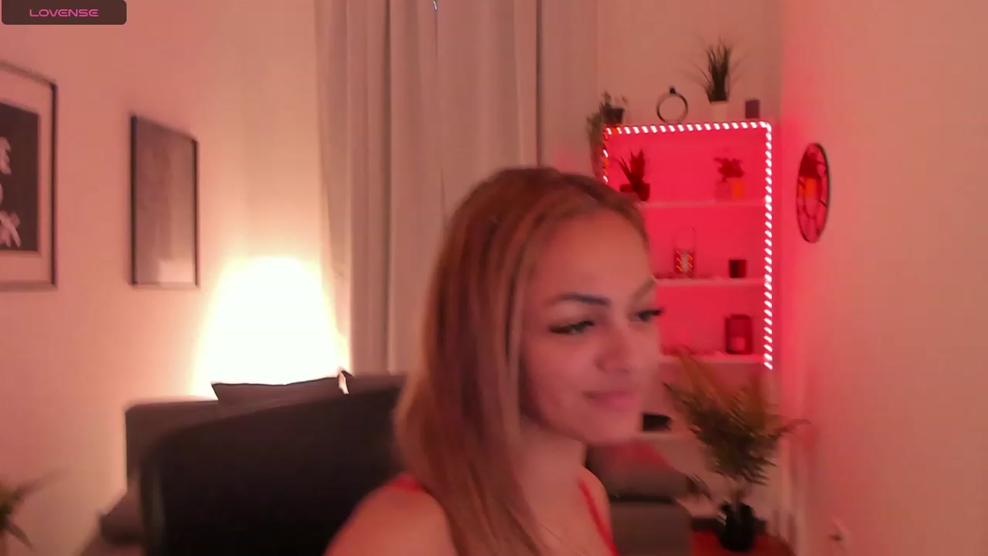 Gallery image thumbnail from Aisha_dream's myfreecams stream on, 10/22/2023, 17:03 image 1 of 20