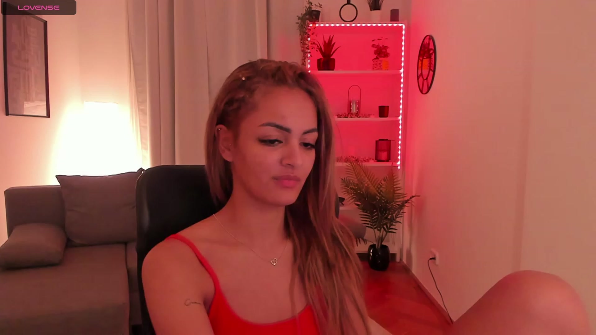 Gallery image thumbnail from Aisha_dream's myfreecams stream on, 10/22/2023, 18:25 image 6 of 20