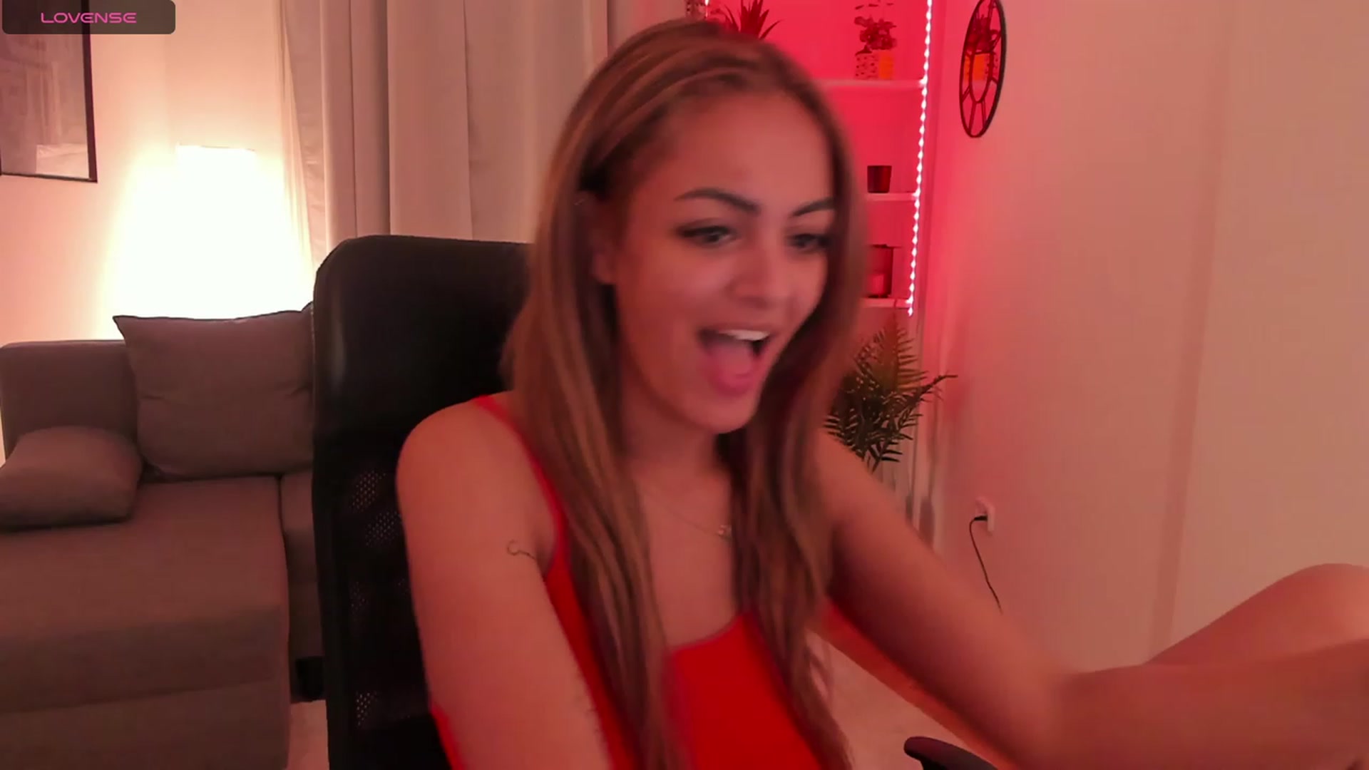 Gallery image thumbnail from Aisha_dream's myfreecams stream on, 10/22/2023, 18:25 image 13 of 20