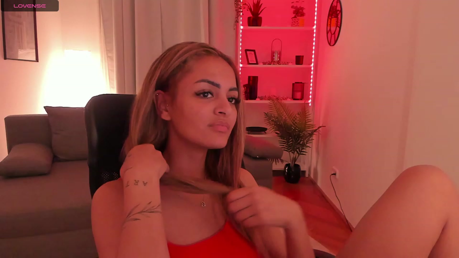 Gallery image thumbnail from Aisha_dream's myfreecams stream on, 10/22/2023, 18:25 image 19 of 20