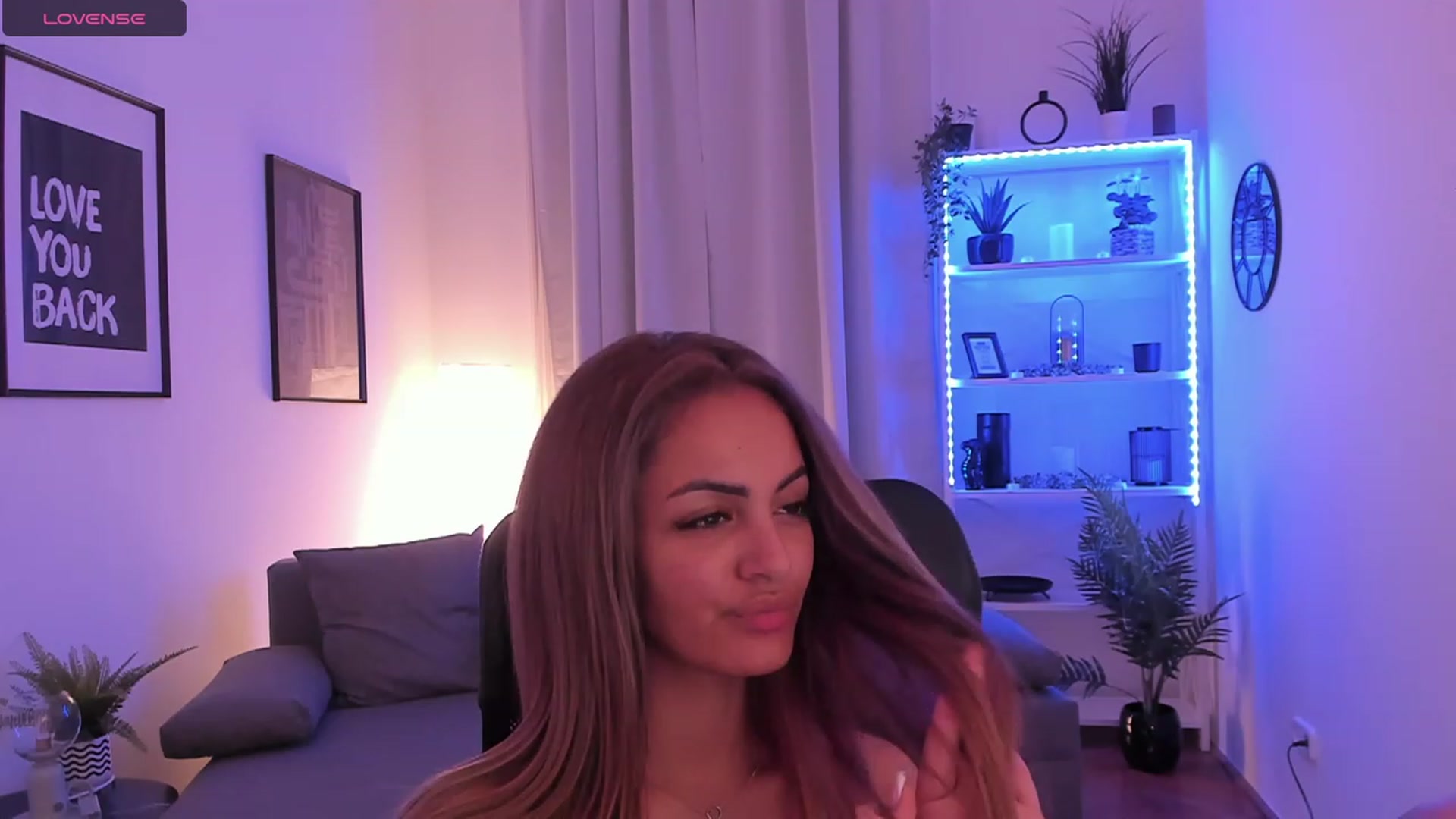 Gallery image thumbnail from Aisha_dream's myfreecams stream on, 10/26/2023, 20:14 image 13 of 20