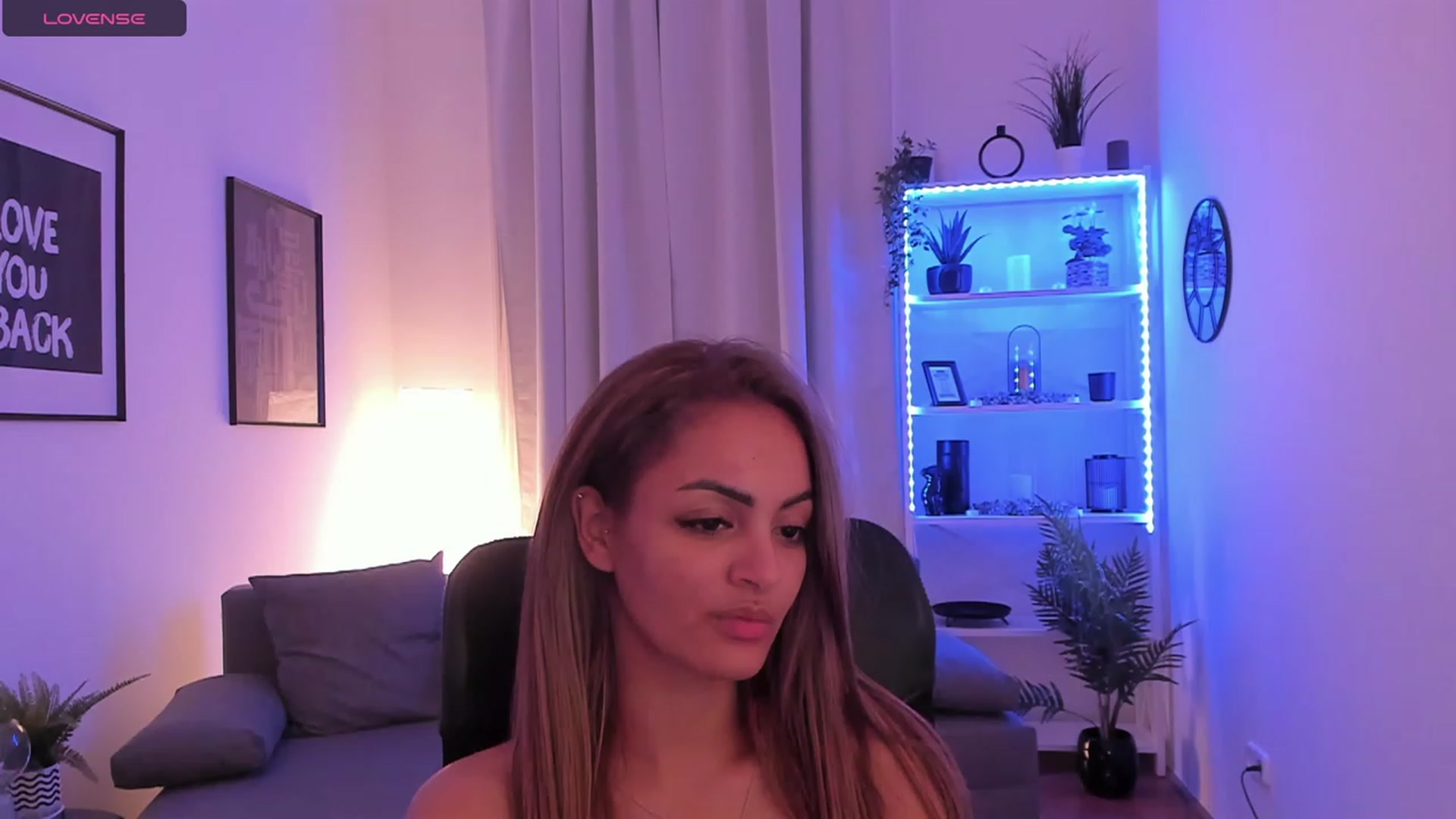 Gallery image thumbnail from Aisha_dream's myfreecams stream on, 10/26/2023, 21:11 image 4 of 20