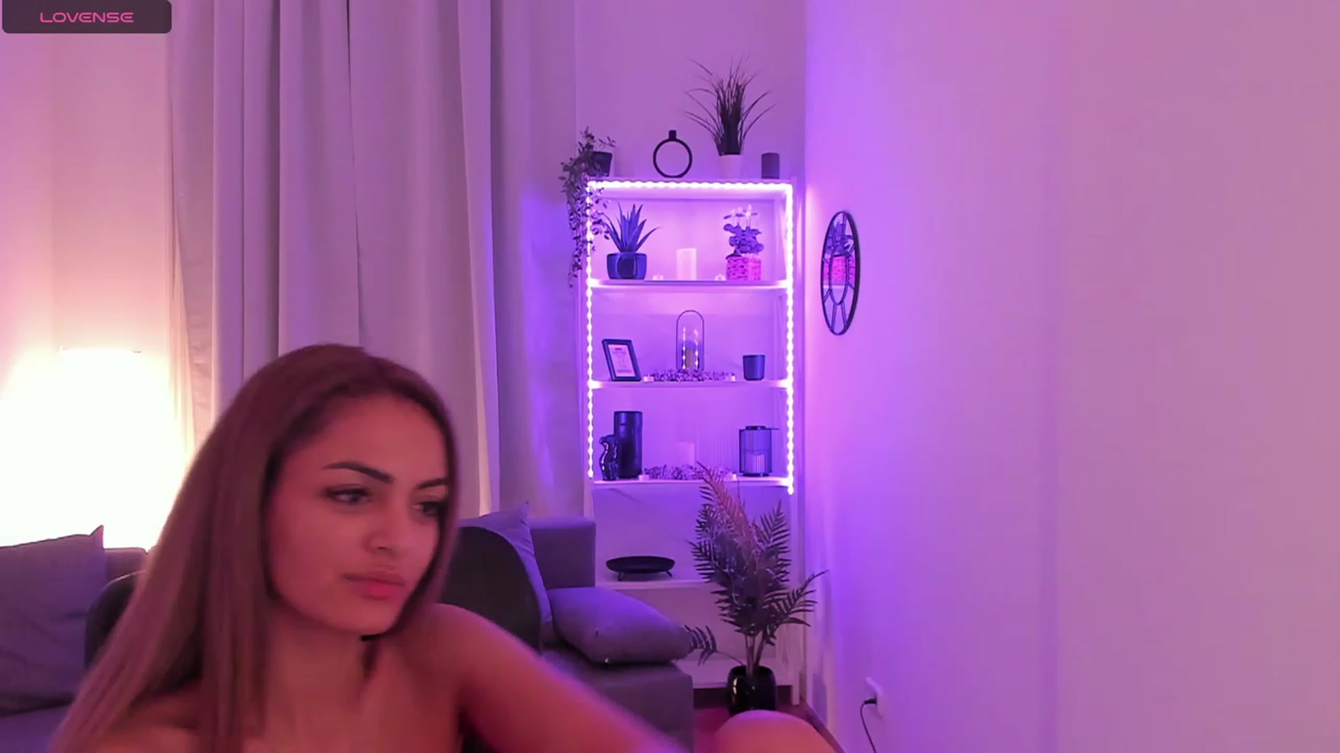 Gallery image thumbnail from Aisha_dream's myfreecams stream on, 10/29/2023, 22:54 image 1 of 20