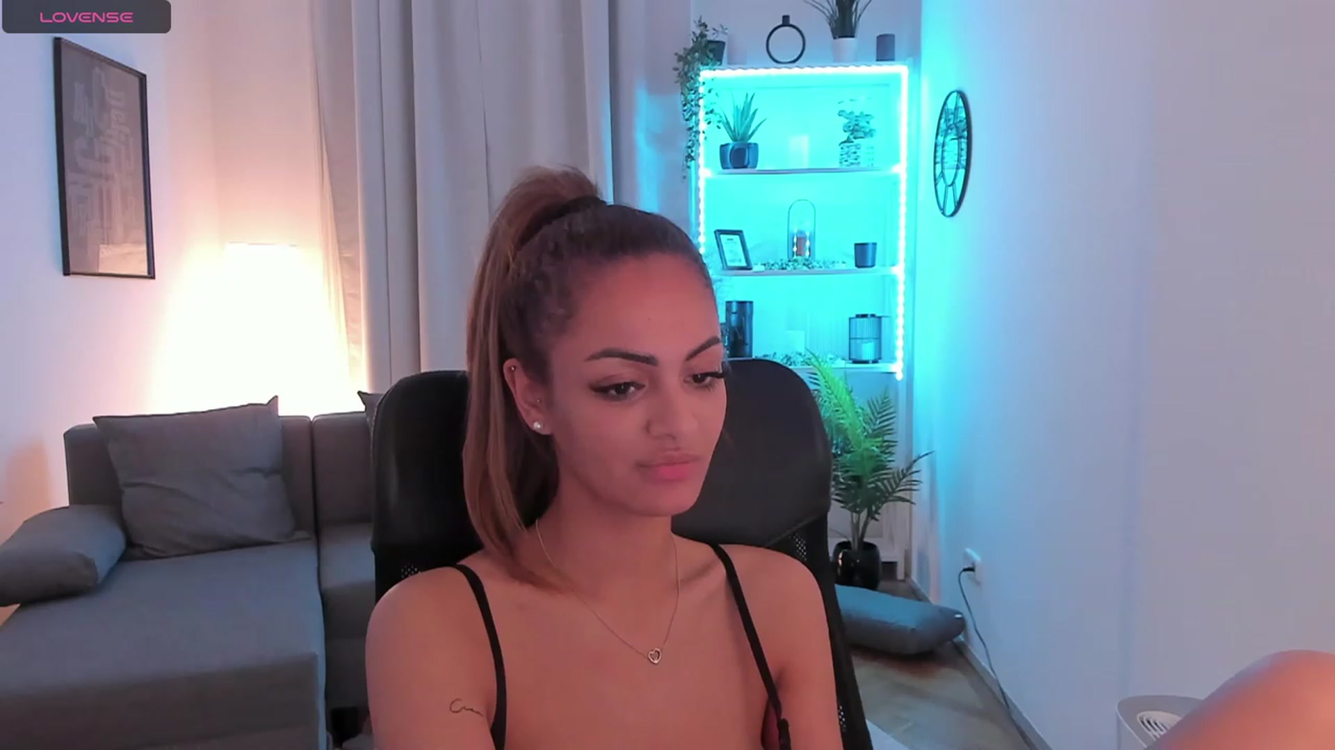 Gallery image thumbnail from Aisha_dream's myfreecams stream on, 11/02/2023, 19:46 image 7 of 20