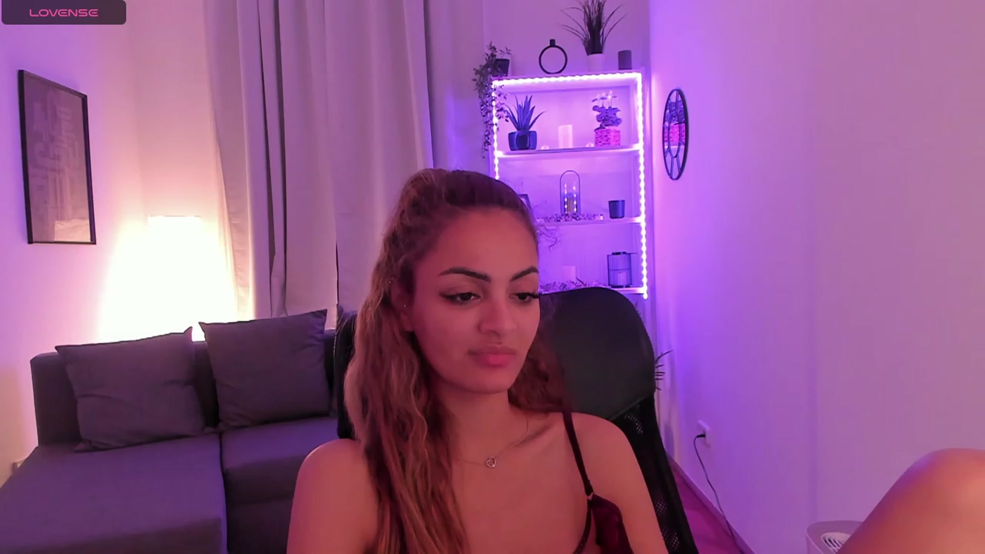 Gallery image thumbnail from Aisha_dream's myfreecams stream on, 11/05/2023, 22:06 image 9 of 20