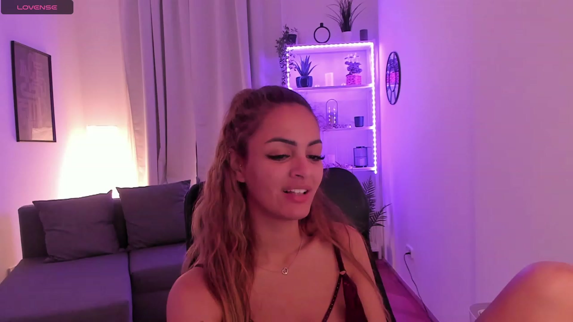 Gallery image thumbnail from Aisha_dream's myfreecams stream on, 11/05/2023, 22:06 image 7 of 20
