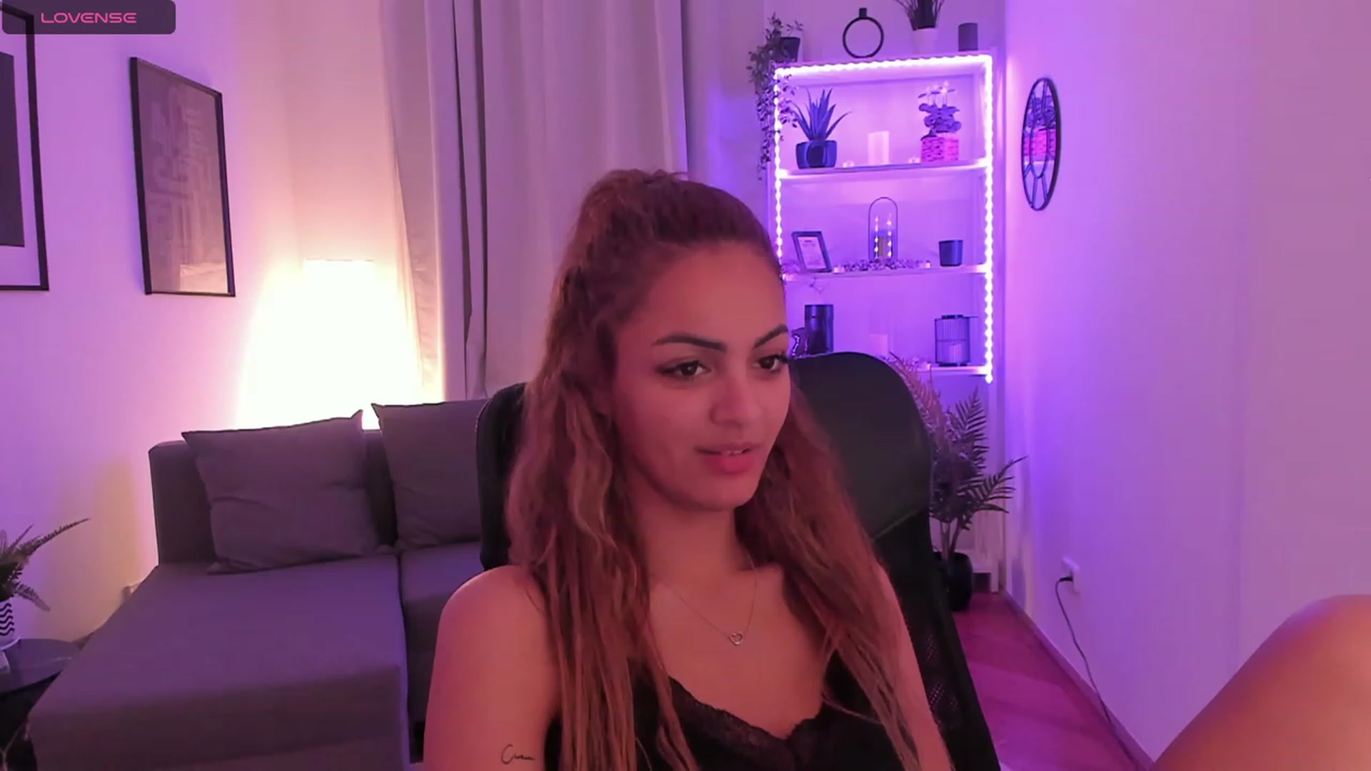 Gallery image thumbnail from Aisha_dream's myfreecams stream on, 11/05/2023, 22:06 image 1 of 20