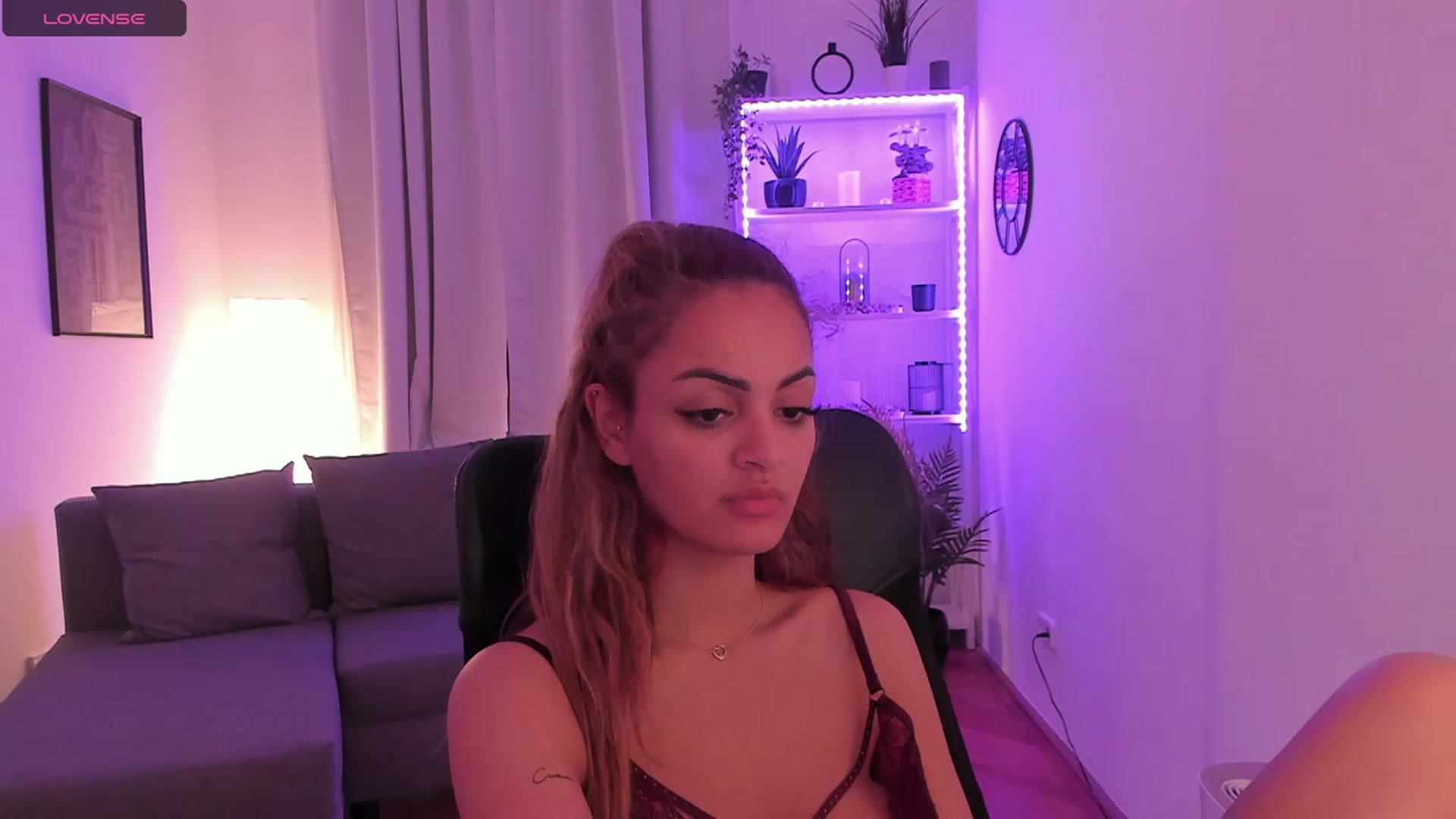 Gallery image thumbnail from Aisha_dream's myfreecams stream on, 11/05/2023, 22:06 image 17 of 20