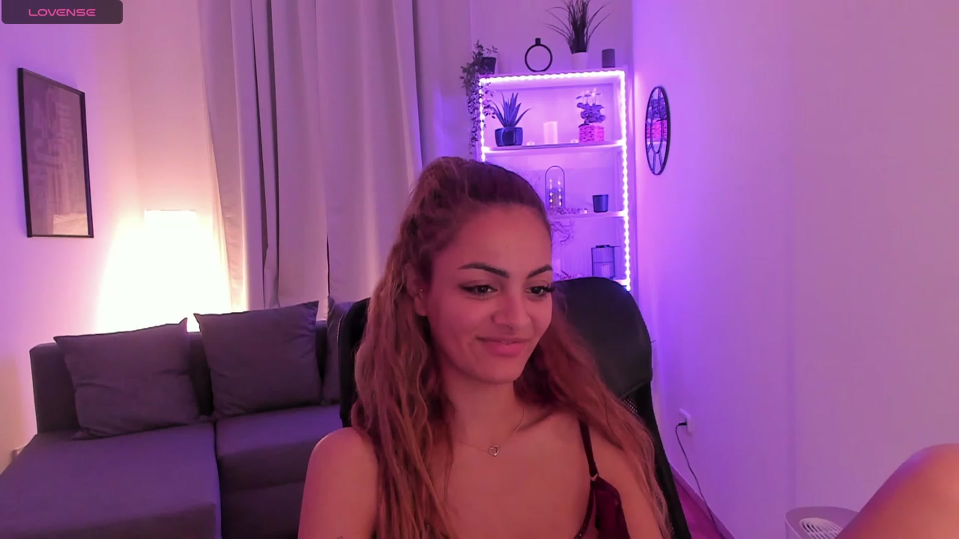 Gallery image thumbnail from Aisha_dream's myfreecams stream on, 11/05/2023, 22:06 image 10 of 20