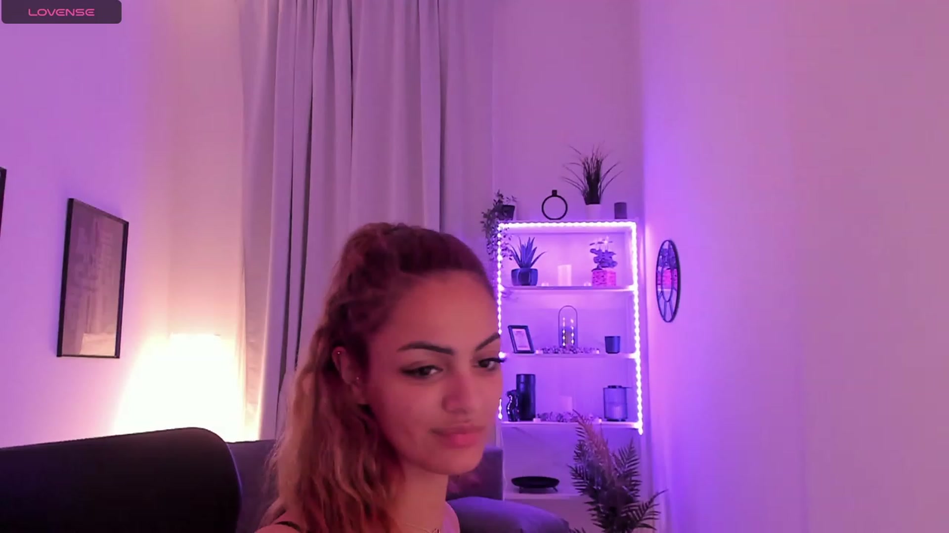 Gallery image thumbnail from Aisha_dream's myfreecams stream on, 11/05/2023, 22:06 image 19 of 20