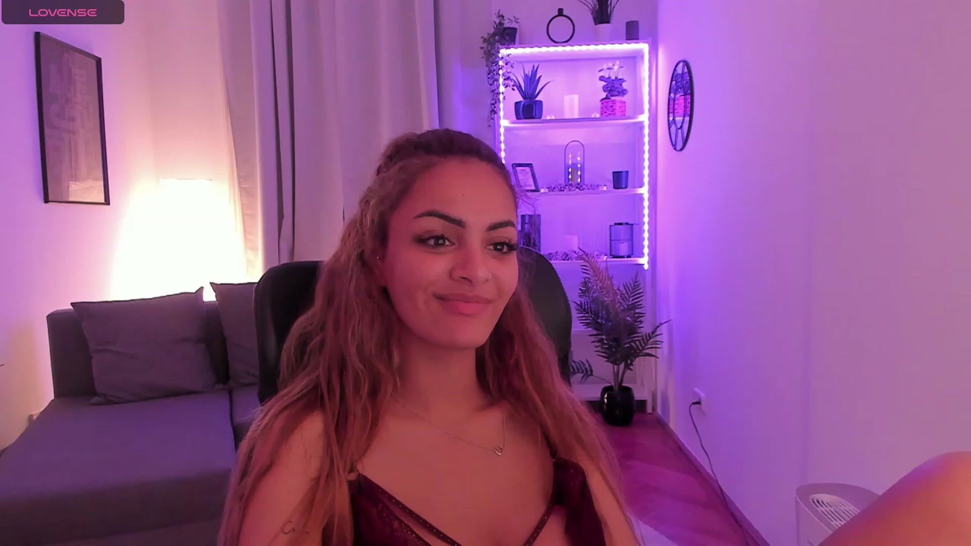 Gallery image thumbnail from Aisha_dream's myfreecams stream on, 11/05/2023, 23:35 image 6 of 20