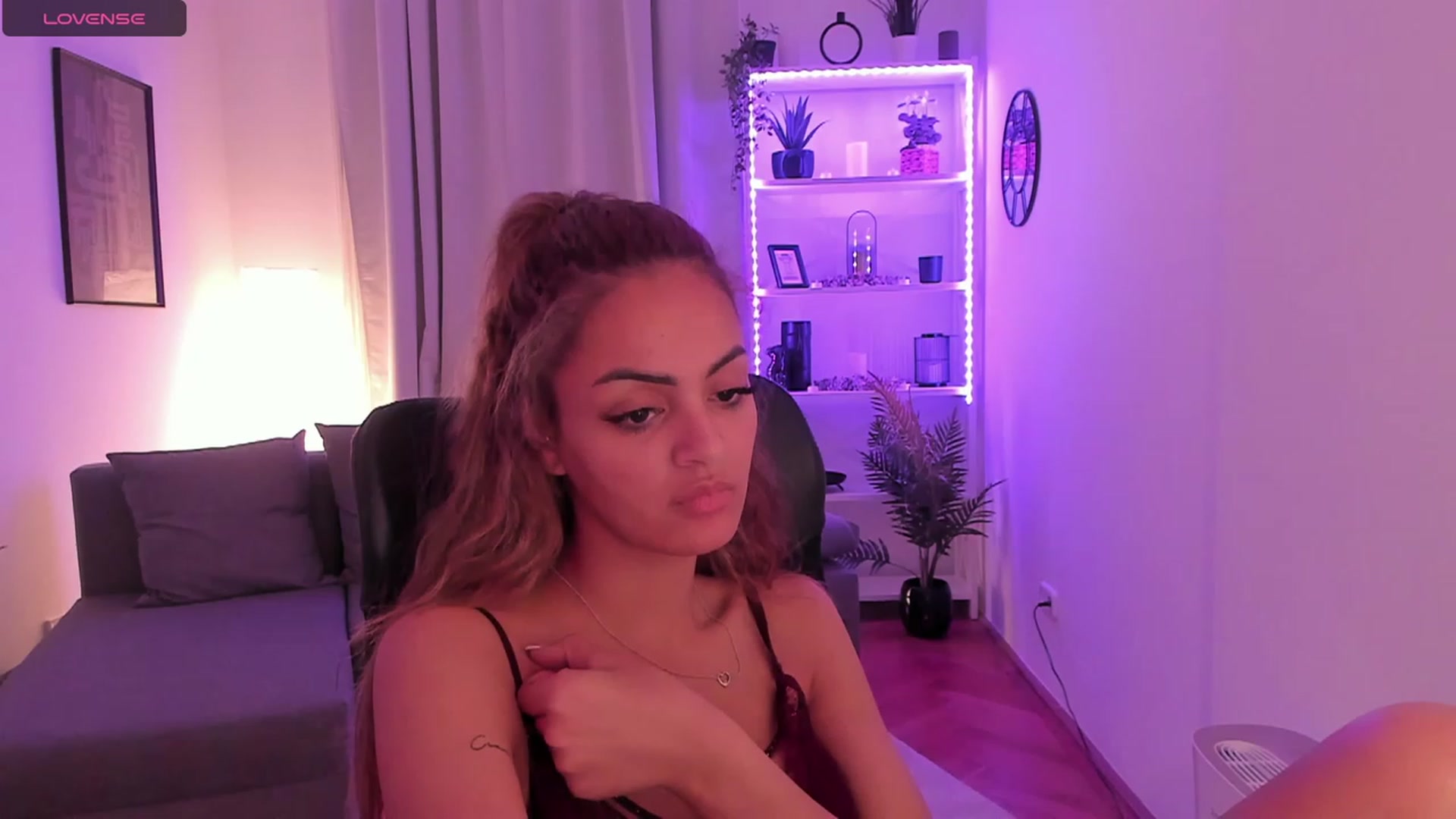 Gallery image thumbnail from Aisha_dream's myfreecams stream on, 11/05/2023, 23:35 image 5 of 20