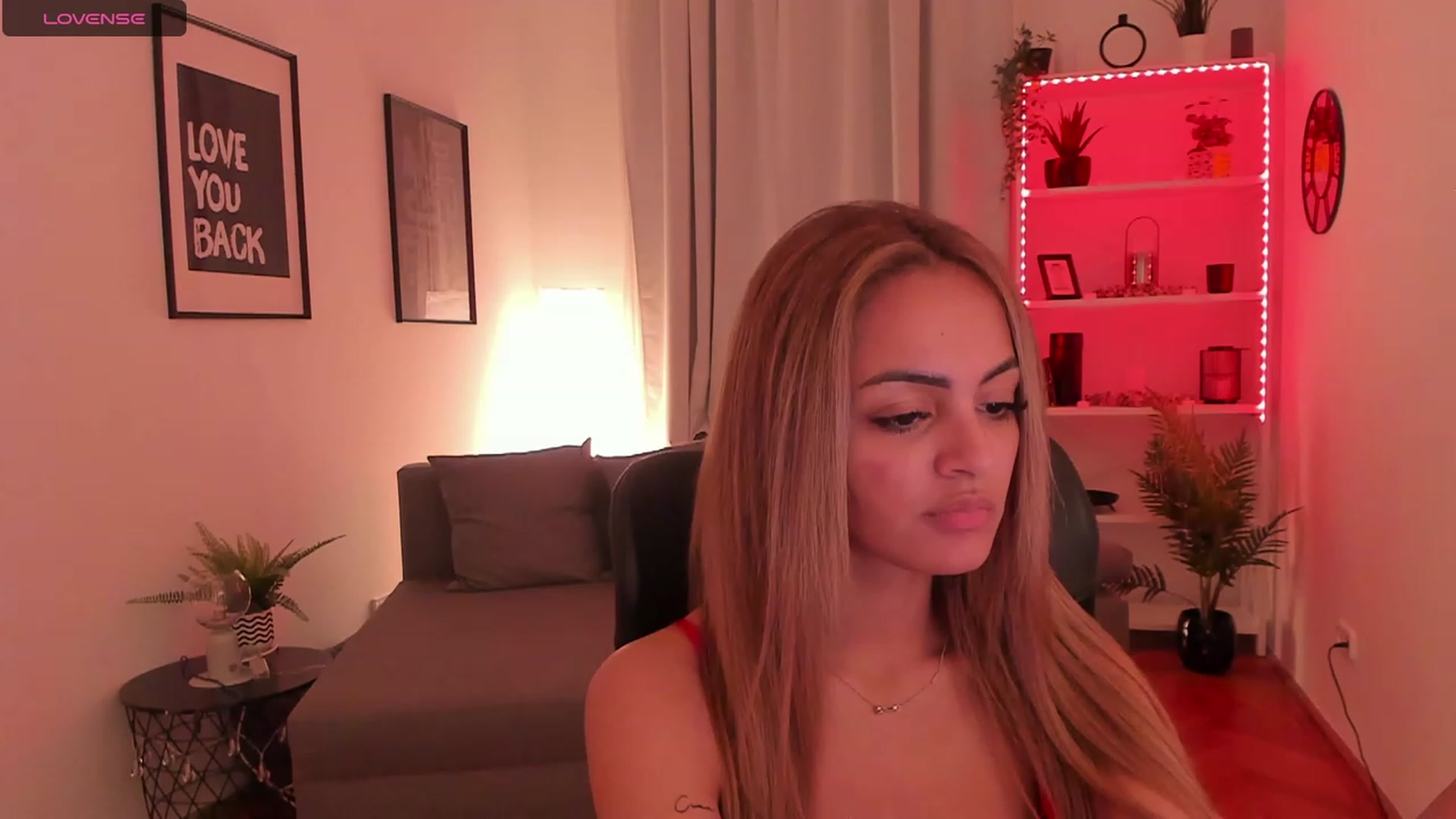 Gallery image thumbnail from Aisha_dream's myfreecams stream on, 11/06/2023, 17:20 image 12 of 20