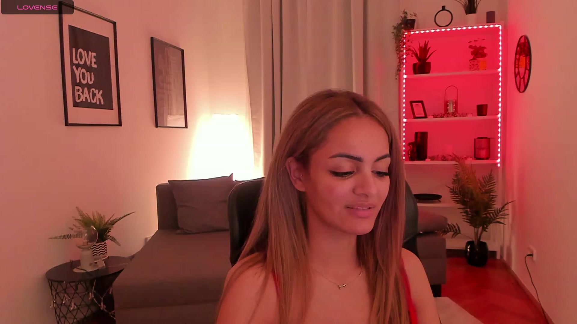 Gallery image thumbnail from Aisha_dream's myfreecams stream on, 11/06/2023, 17:20 image 18 of 20