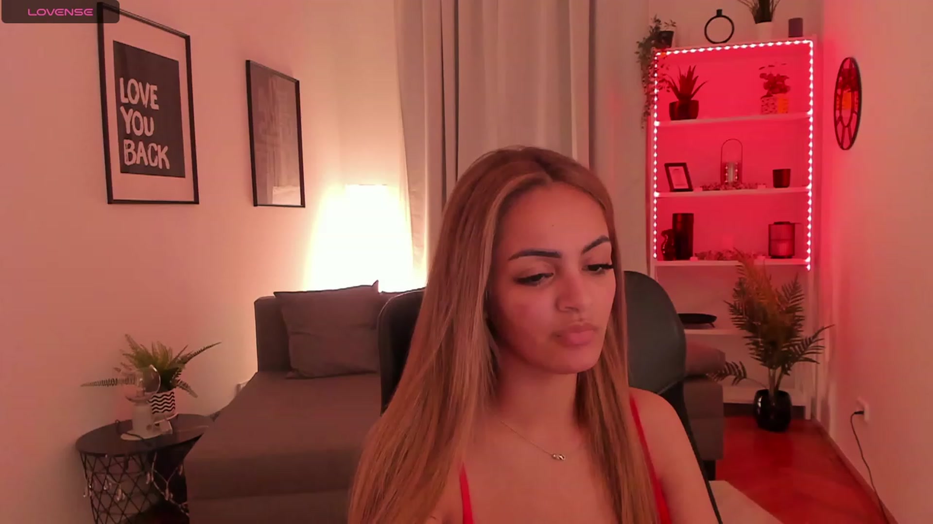 Gallery image thumbnail from Aisha_dream's myfreecams stream on, 11/06/2023, 17:20 image 15 of 20