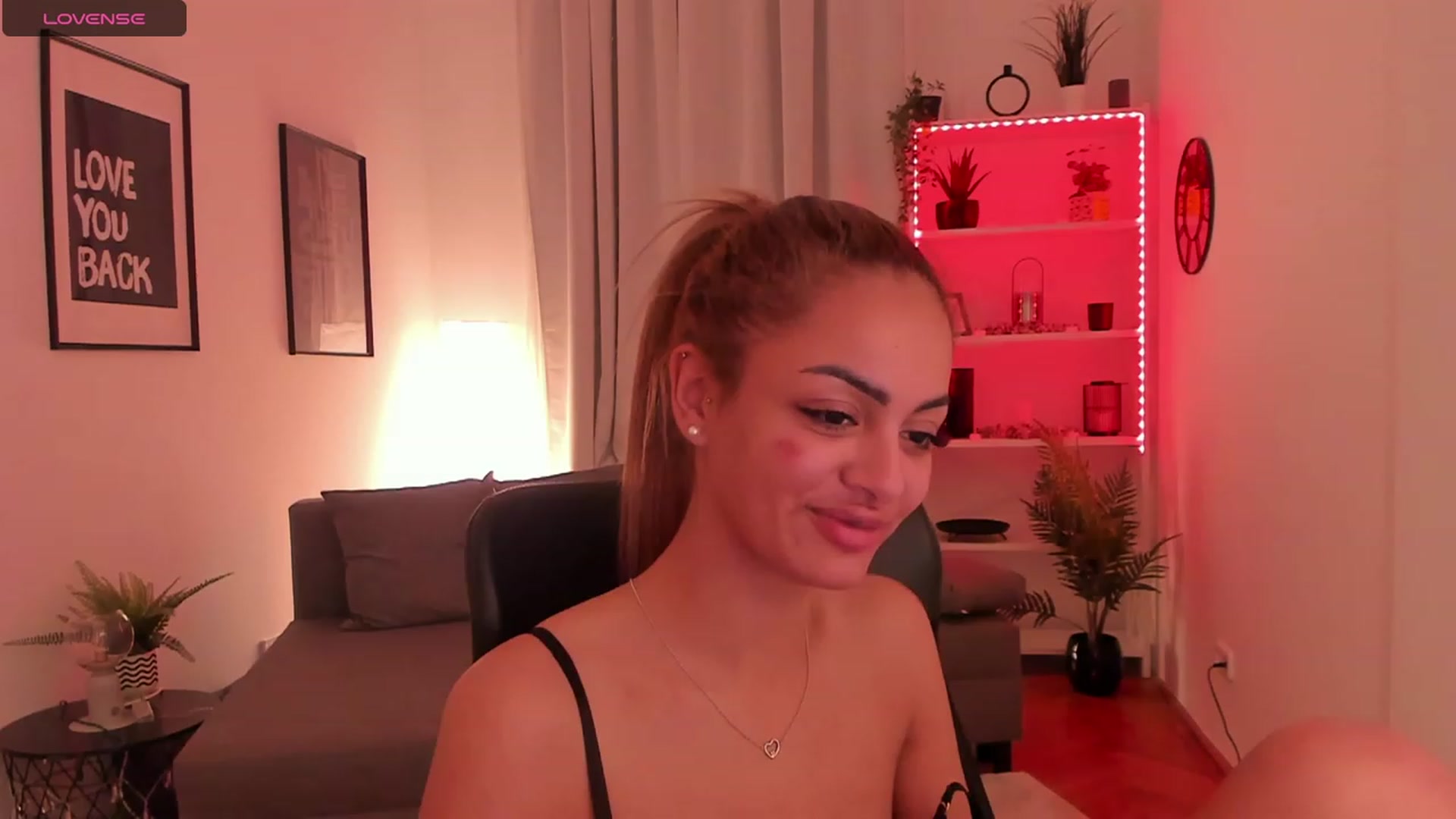 Gallery image thumbnail from Aisha_dream's myfreecams stream on, 11/08/2023, 19:10 image 14 of 20