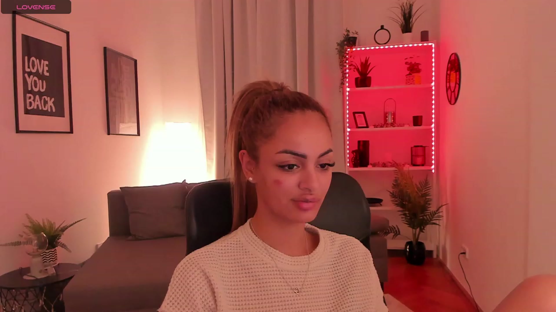 Gallery image thumbnail from Aisha_dream's myfreecams stream on, 11/08/2023, 19:49 image 4 of 20