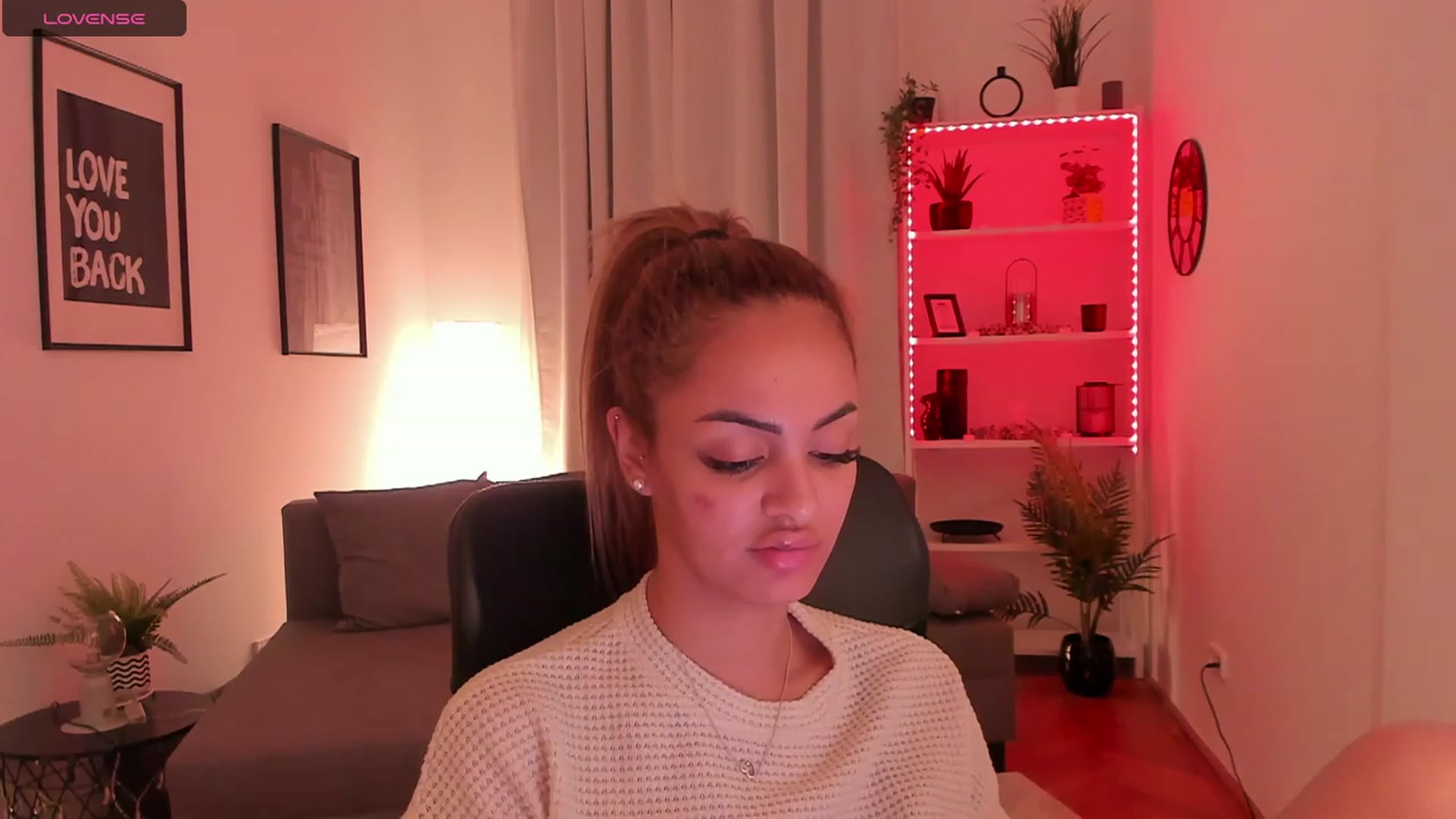 Gallery image thumbnail from Aisha_dream's myfreecams stream on, 11/08/2023, 19:49 image 19 of 20