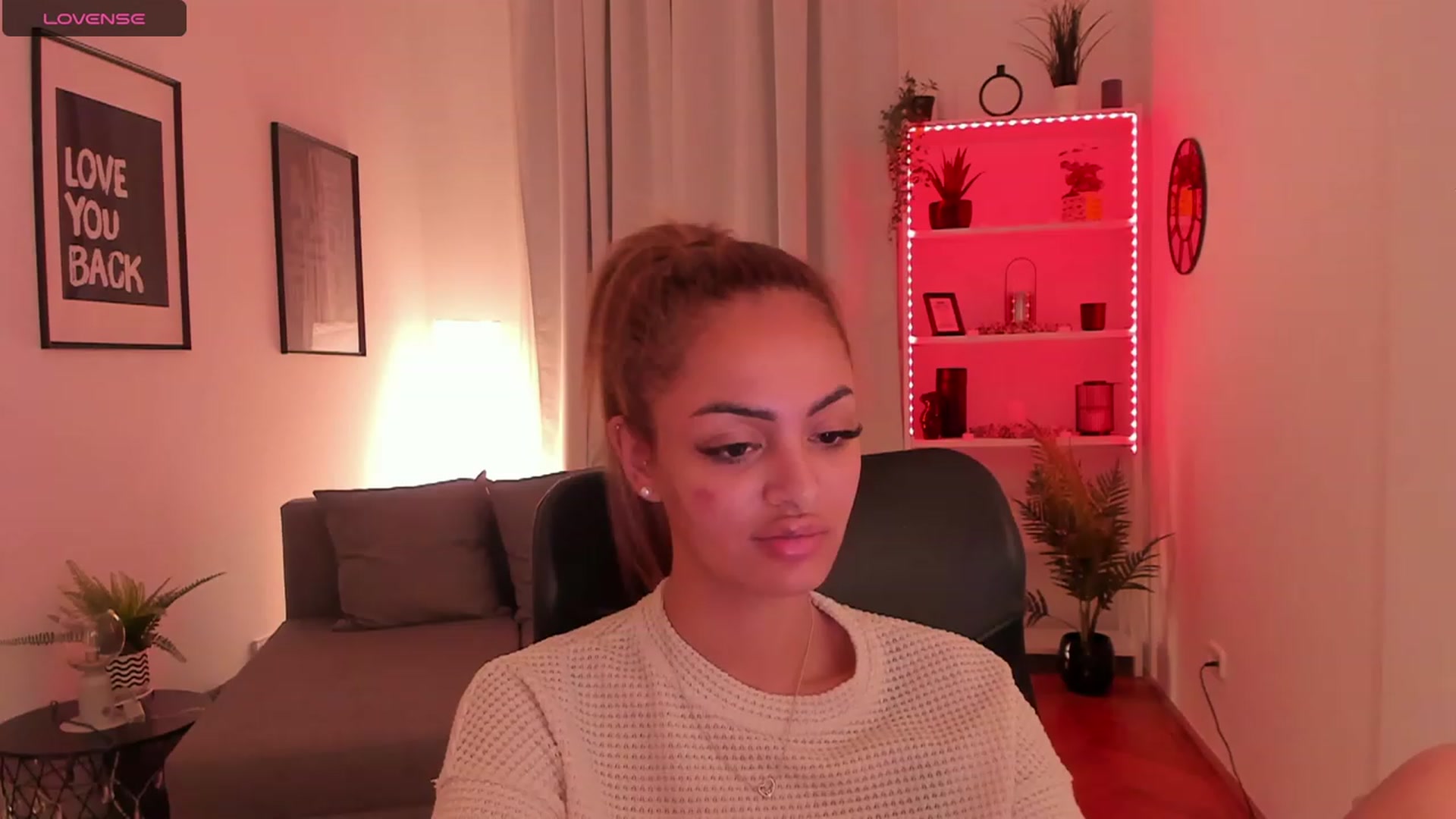 Gallery image thumbnail from Aisha_dream's myfreecams stream on, 11/08/2023, 19:49 image 9 of 20