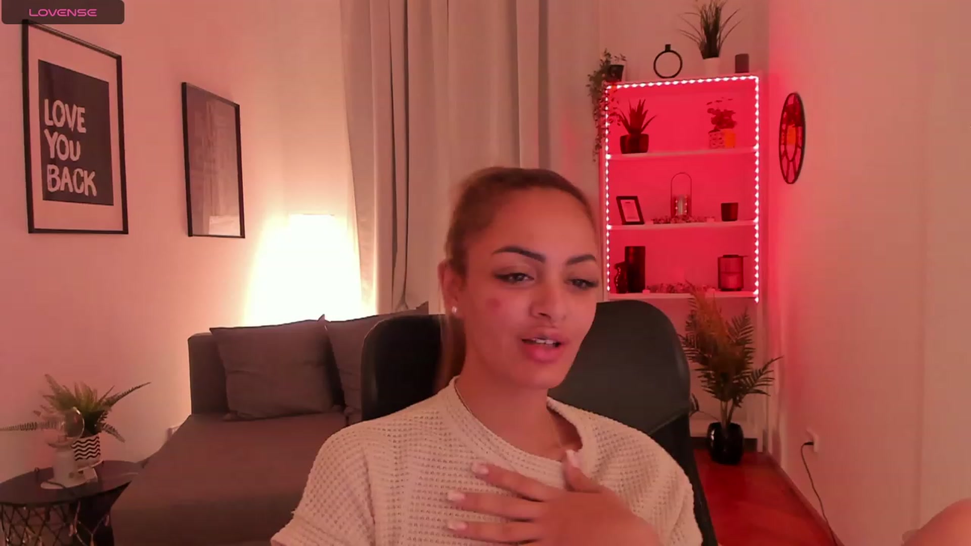 Gallery image thumbnail from Aisha_dream's myfreecams stream on, 11/08/2023, 19:49 image 13 of 20