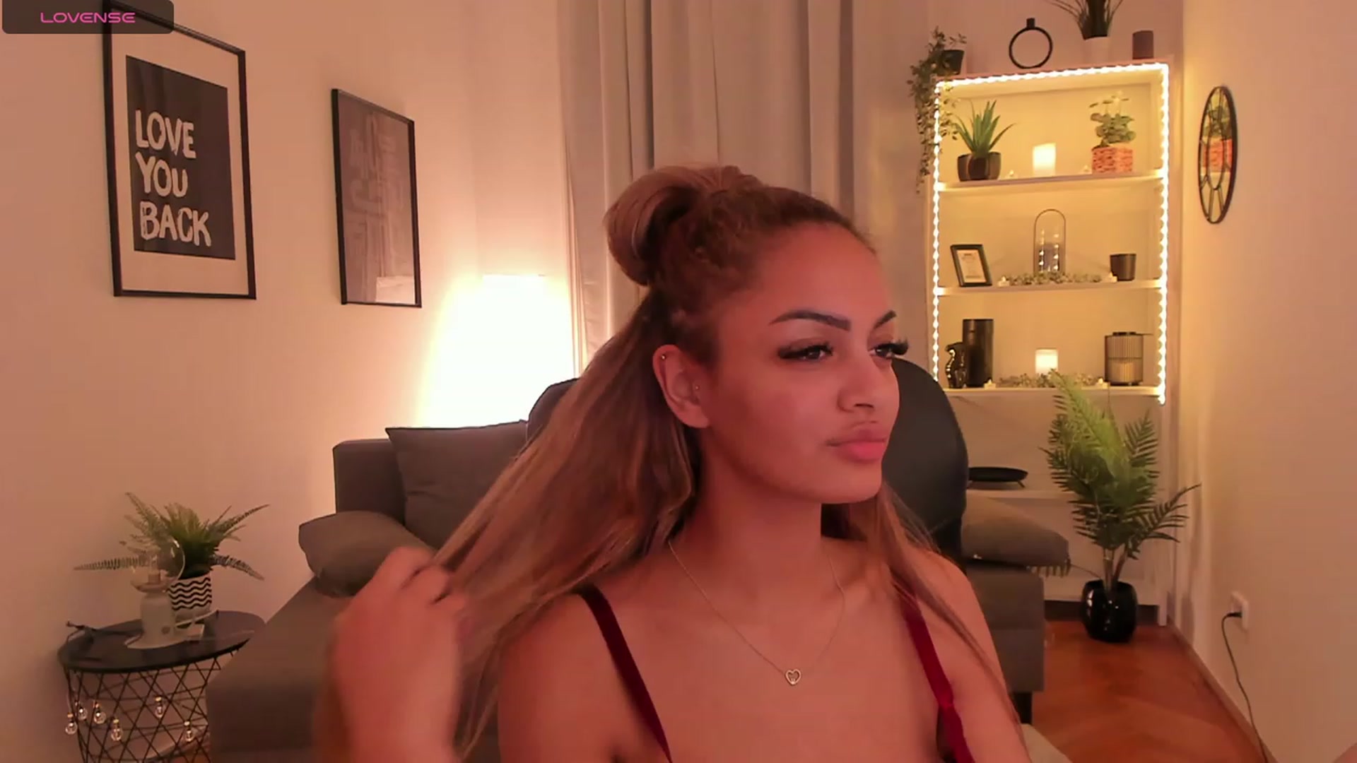 Gallery image thumbnail from Aisha_dream's myfreecams stream on, 11/17/2023, 19:28 image 20 of 20