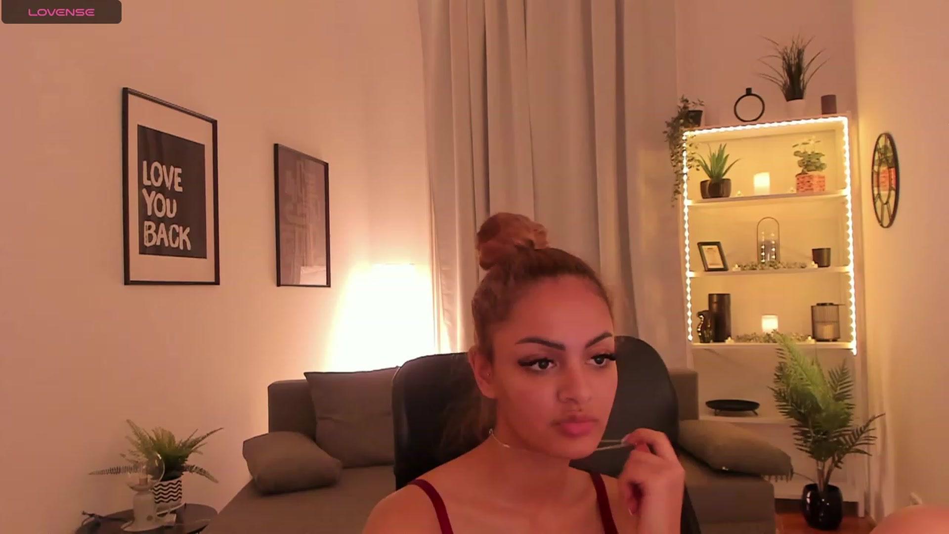 Gallery image thumbnail from Aisha_dream's myfreecams stream on, 11/17/2023, 19:28 image 1 of 20
