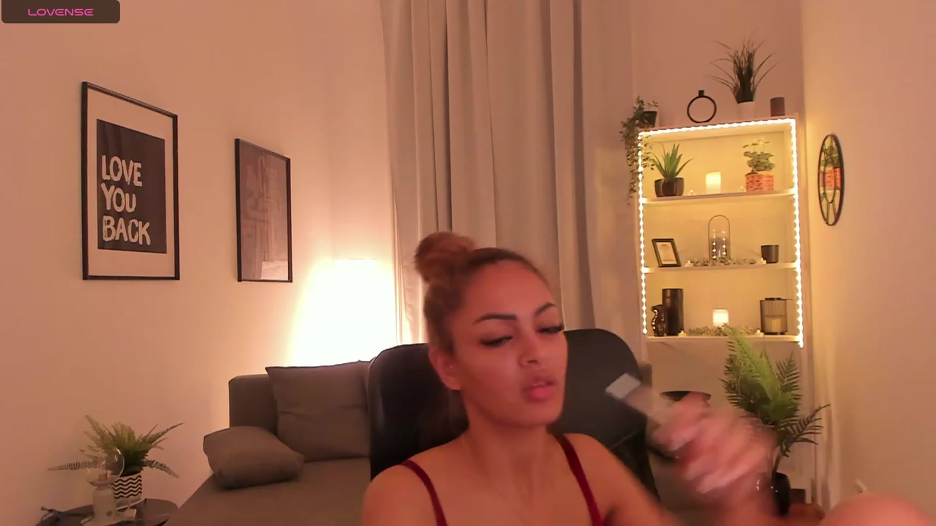 Gallery image thumbnail from Aisha_dream's myfreecams stream on, 11/17/2023, 19:28 image 6 of 20