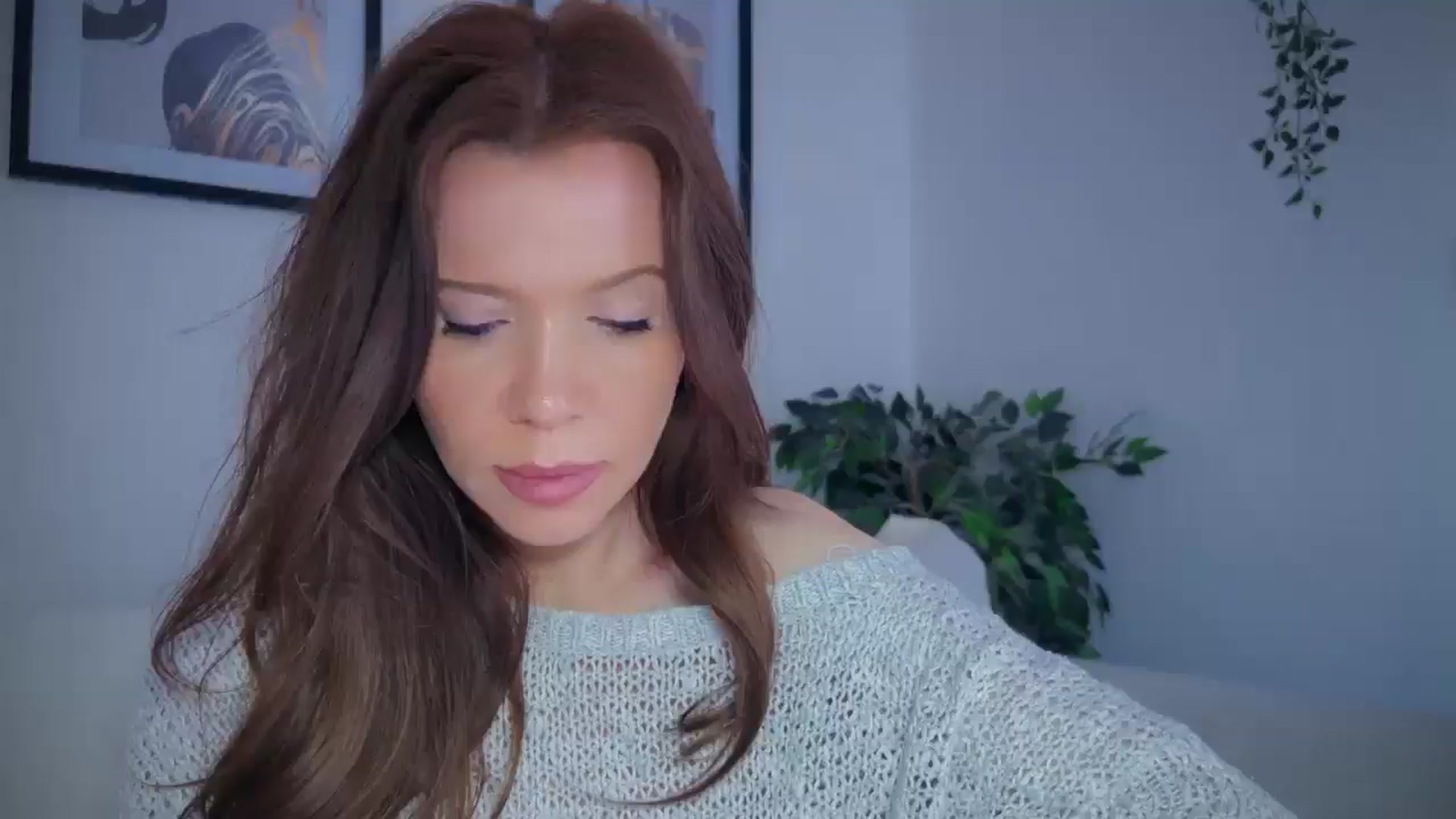 Gallery image thumbnail from Aithne's myfreecams stream on, 03/09/2025, 13:16 image 16 of 20