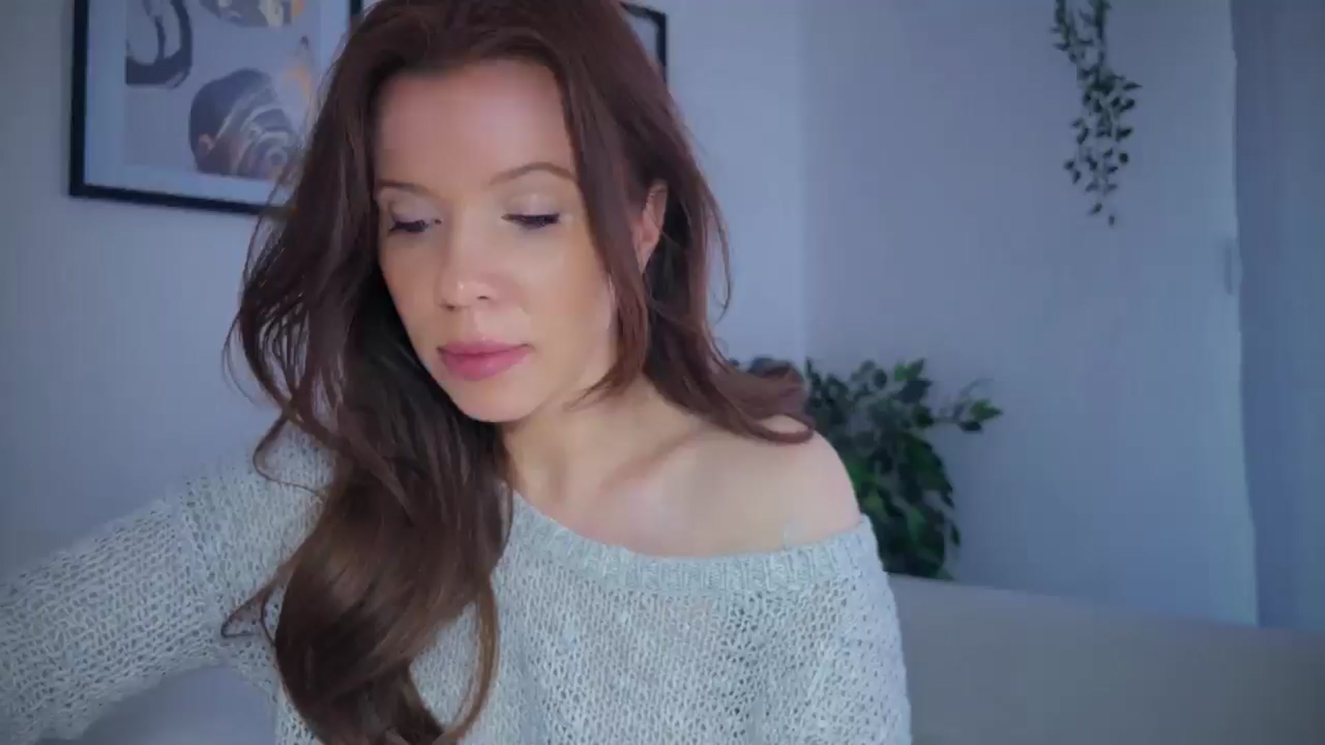 Gallery image thumbnail from Aithne's myfreecams stream on, 03/09/2025, 13:16 image 10 of 20