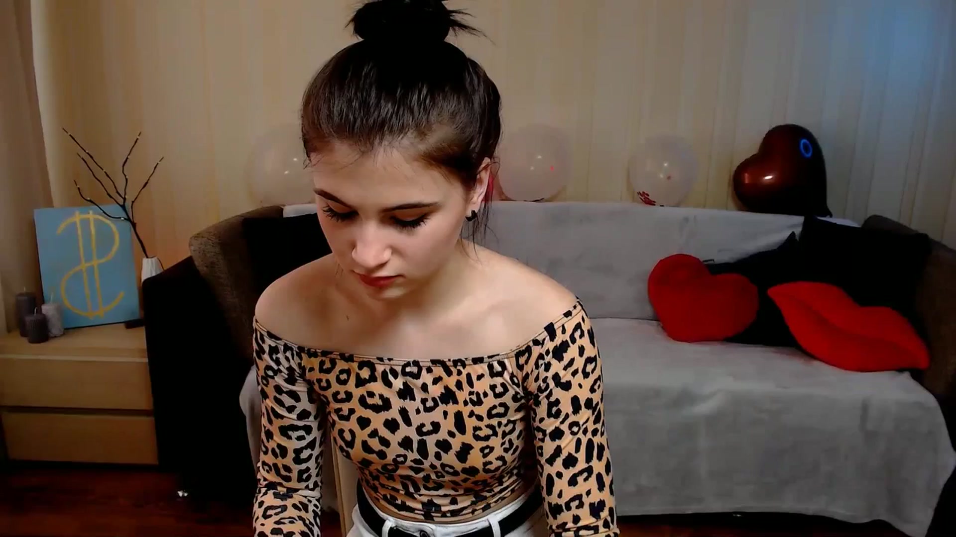 Gallery image thumbnail from Aiza_Belle's myfreecams stream on, 02/27/2024, 12:34 image 11 of 20
