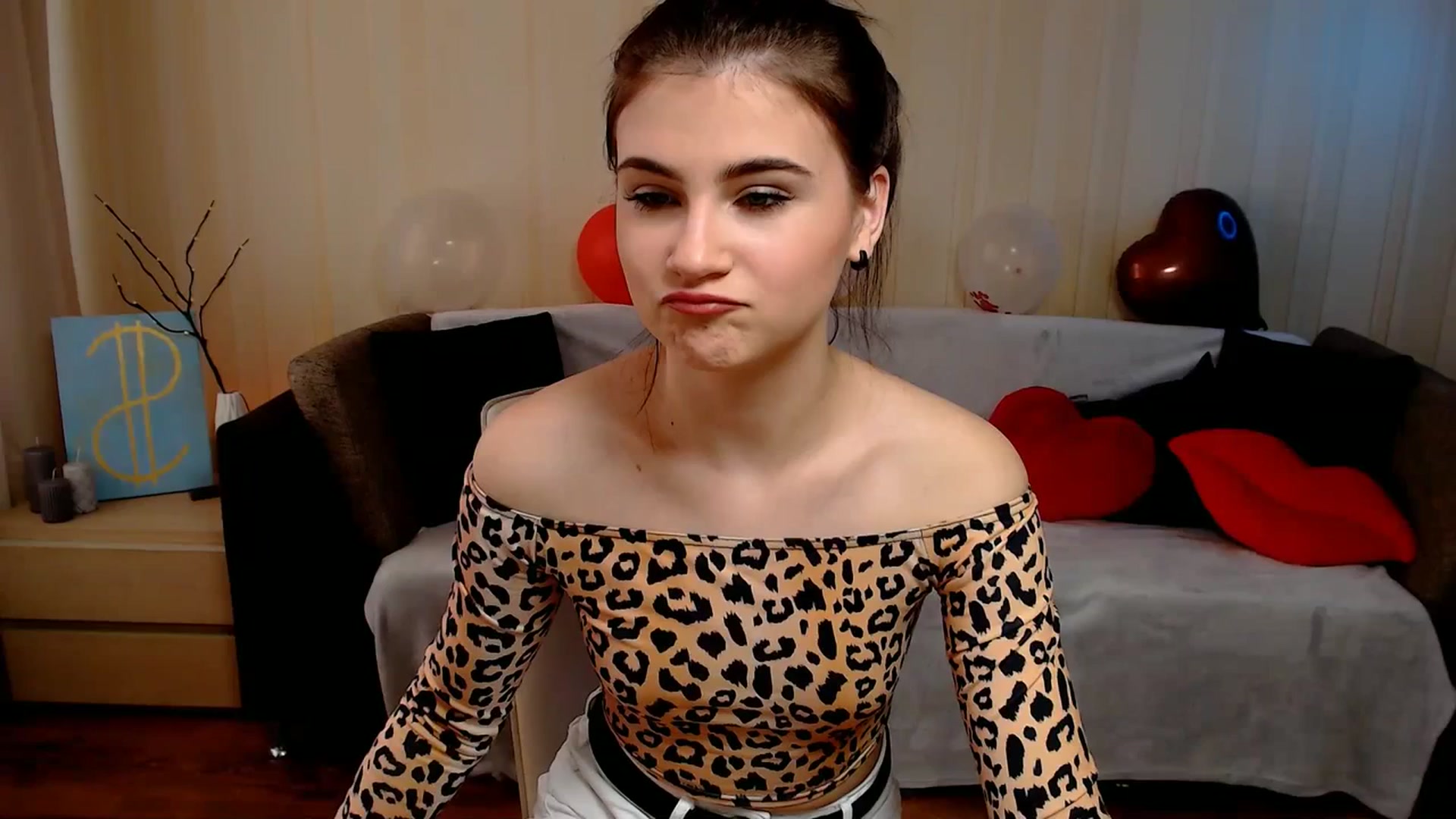Gallery image thumbnail from Aiza_Belle's myfreecams stream on, 02/27/2024, 12:34 image 1 of 20