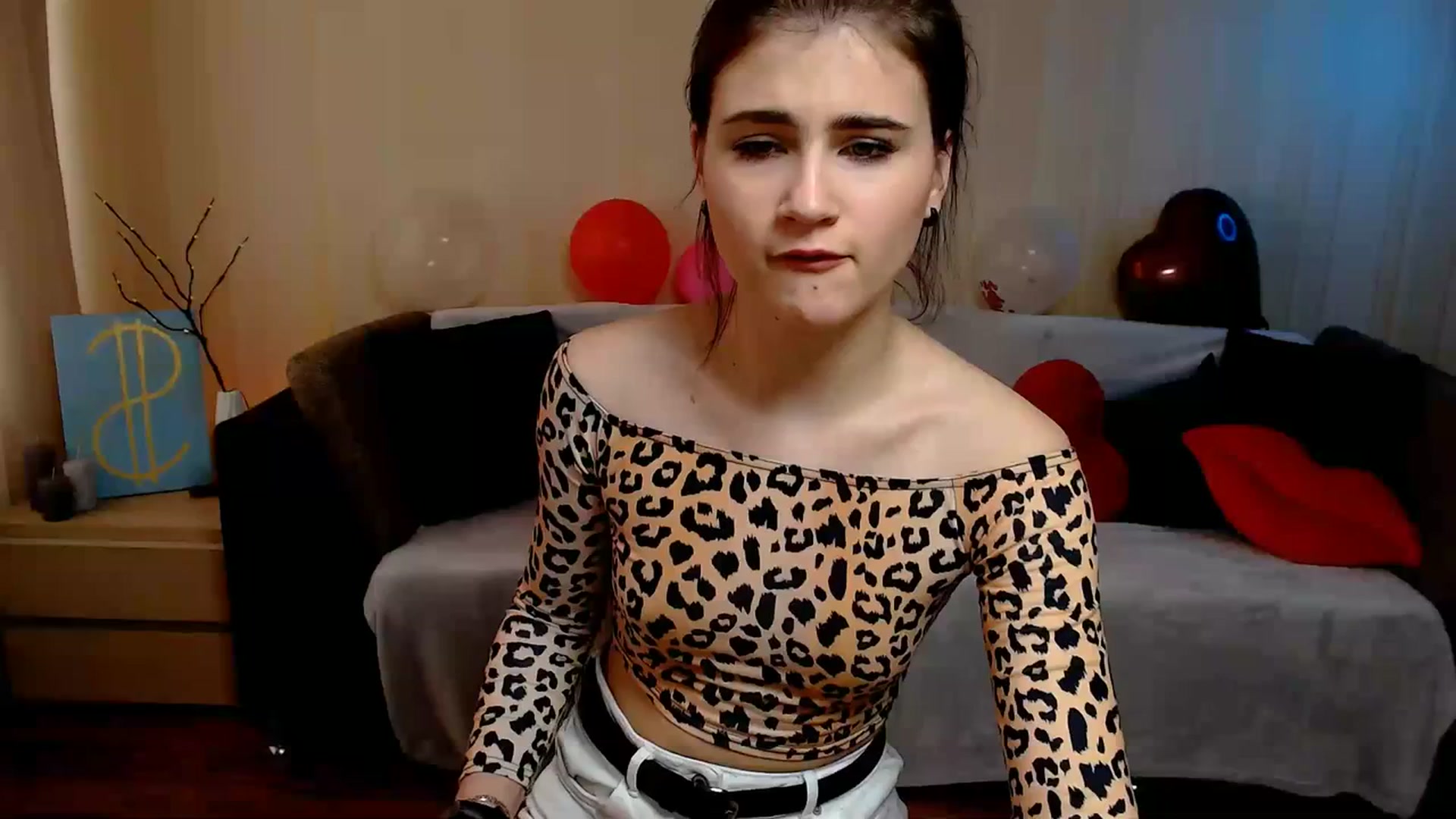 Gallery image thumbnail from Aiza_Belle's myfreecams stream on, 02/27/2024, 14:35 image 1 of 20