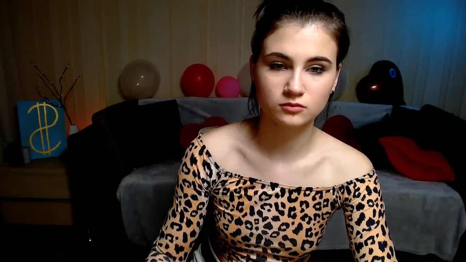 Gallery image thumbnail from Aiza_Belle's myfreecams stream on, 02/27/2024, 15:46 image 7 of 20