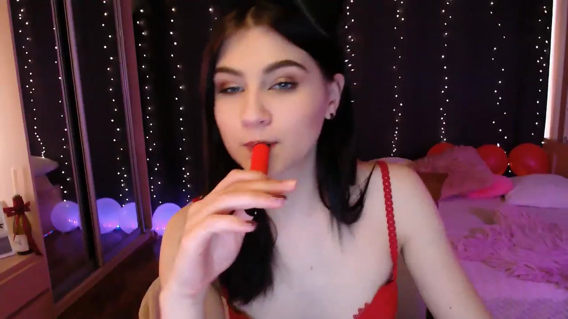 Gallery image thumbnail from Aiza_Belle's myfreecams stream on, 03/01/2024, 12:41 image 5 of 20