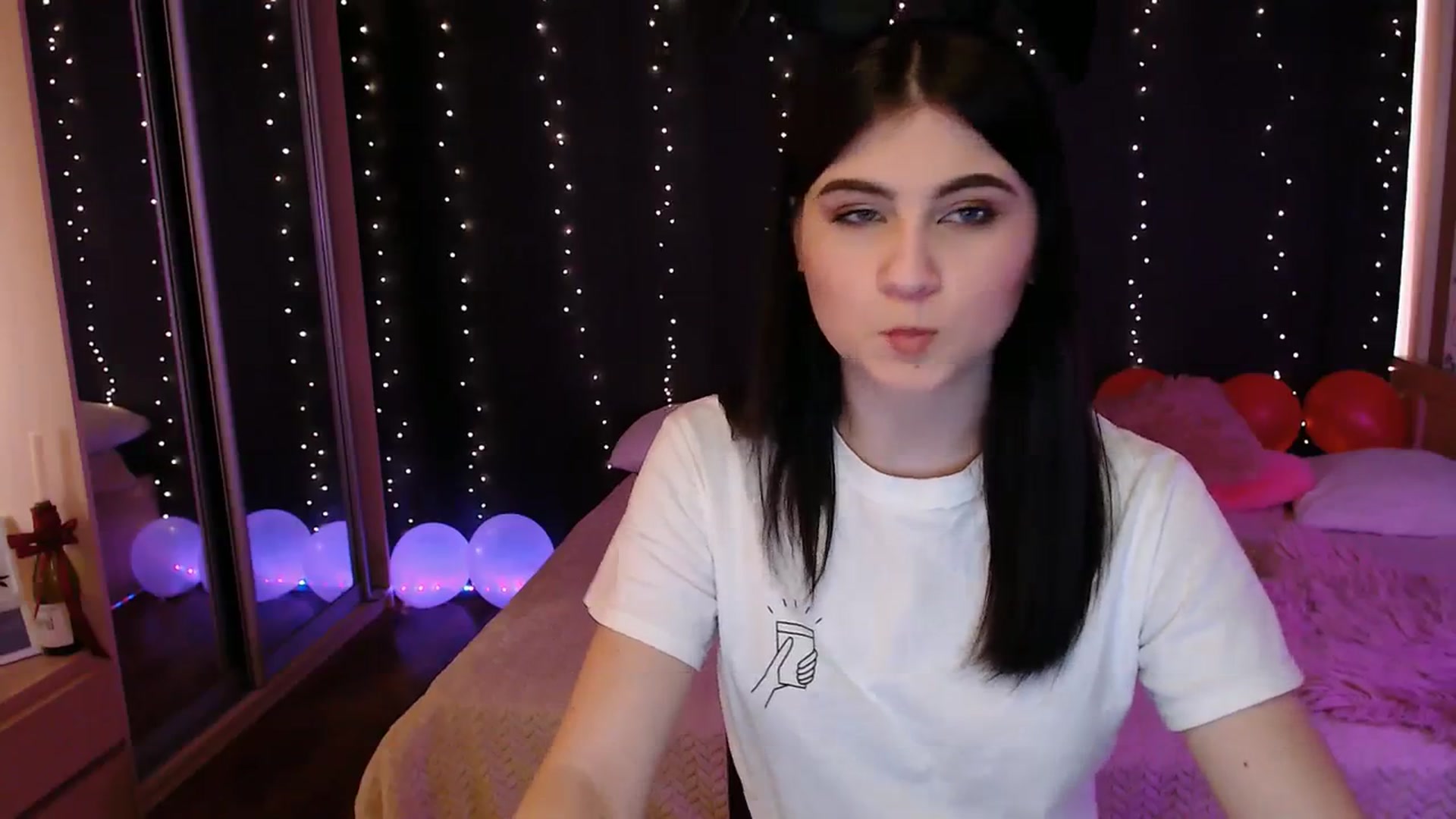 Gallery image thumbnail from Aiza_Belle's myfreecams stream on, 03/01/2024, 12:41 image 2 of 20