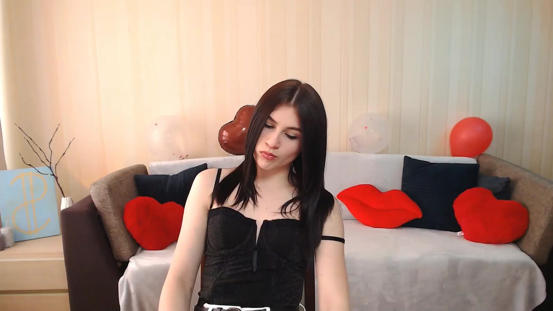 Gallery image thumbnail from Aiza_Belle's myfreecams stream on, 03/04/2024, 11:23 image 15 of 20
